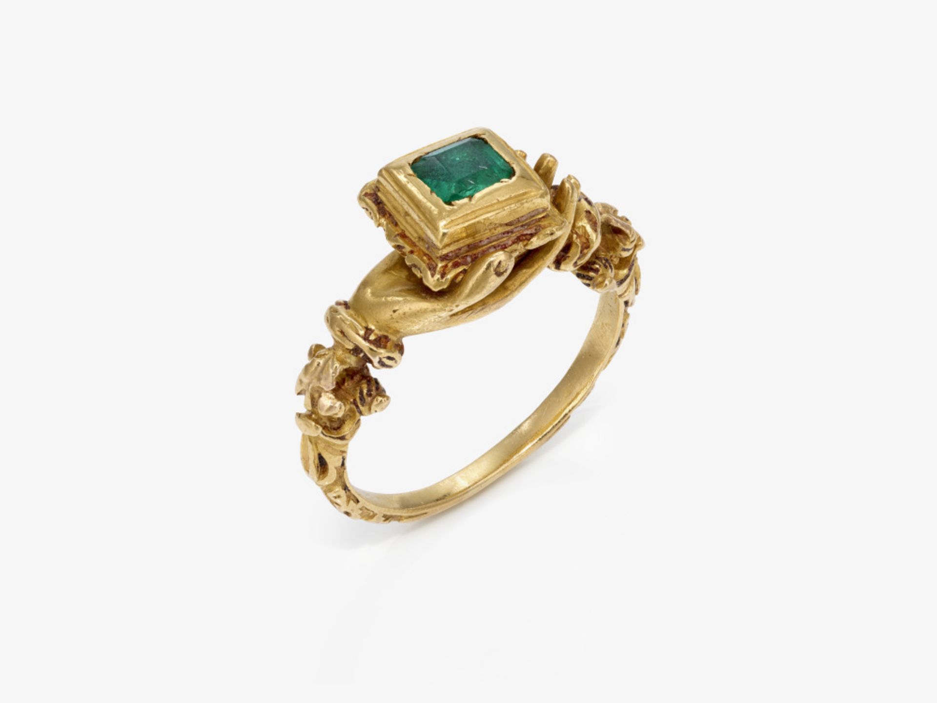 An emerald ring - Probably early 17th century