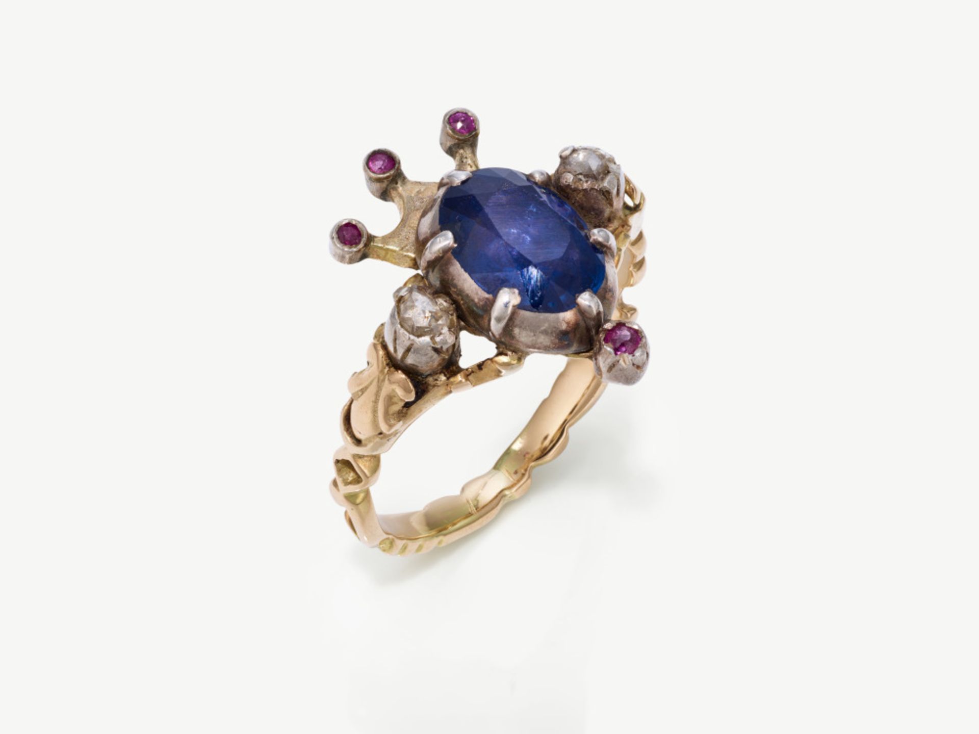 A ring with a sapphire, diamonds and rubies - Probably France, circa 1750-1770