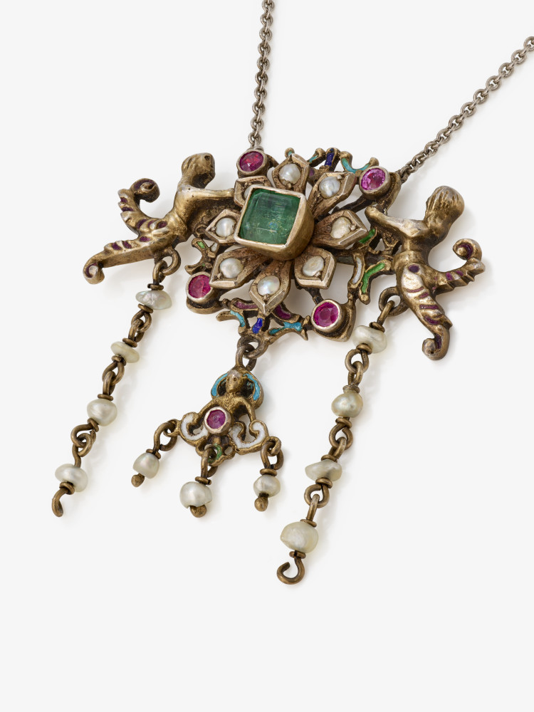 A necklace with emerald, rubies, river pearls and enamel - probably Austria, circa 1880-1890 - Image 2 of 3
