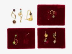 Ein Paar Ohrringe und fünf einzelne Ohrringe mit zwei losen Ohrringteilen - Hellenistisch, 4. -2. Jh