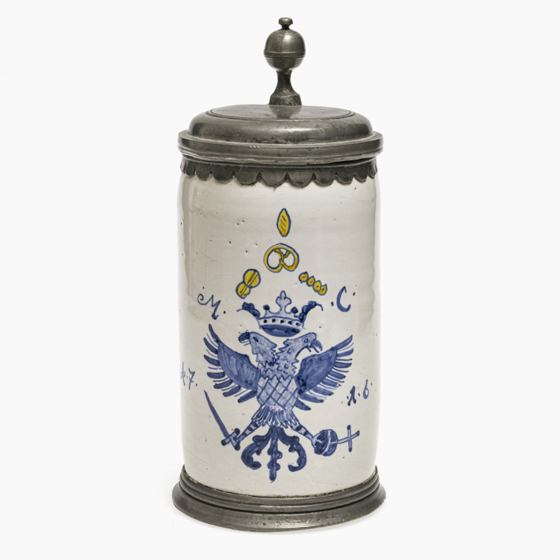 A tankard with the bakers guild symbol - In the style of the Hanau manufactory of the 18th century