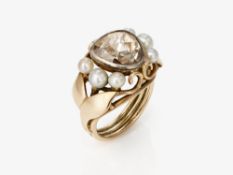 Ring mit großem Diamanten und Zuchtperlen - Deutschland, der große Diamant wurde im 18. Jahrhundert