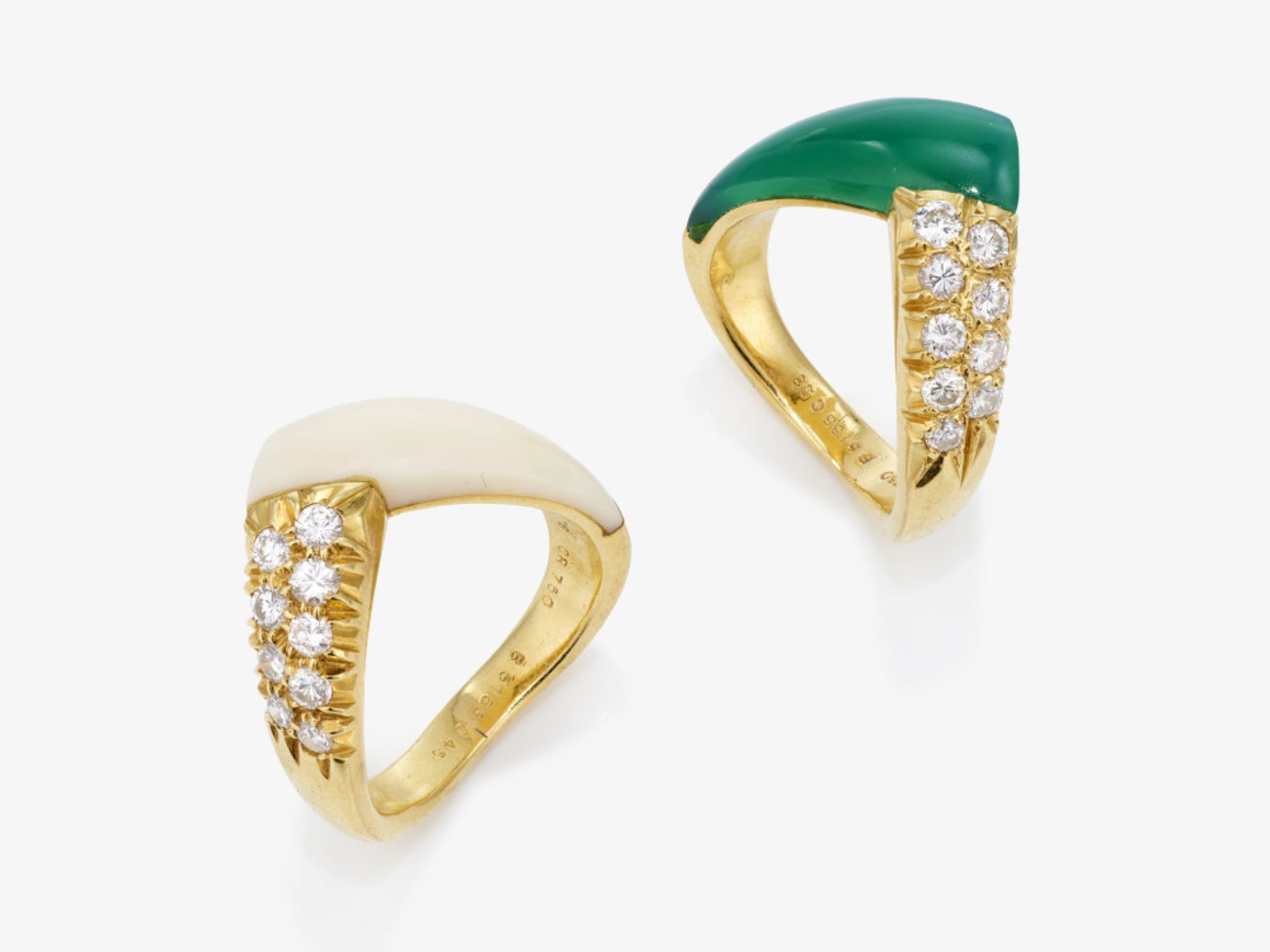 Two rings with brilliant-cut diamonds, white coral and green agate - Paris, dated 1976 and 1977 (gre