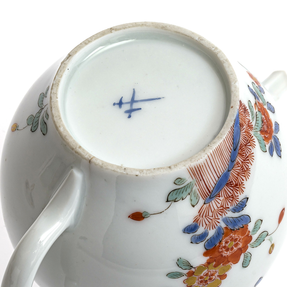 A teapot - Meissen, circa 1730 - Image 2 of 2