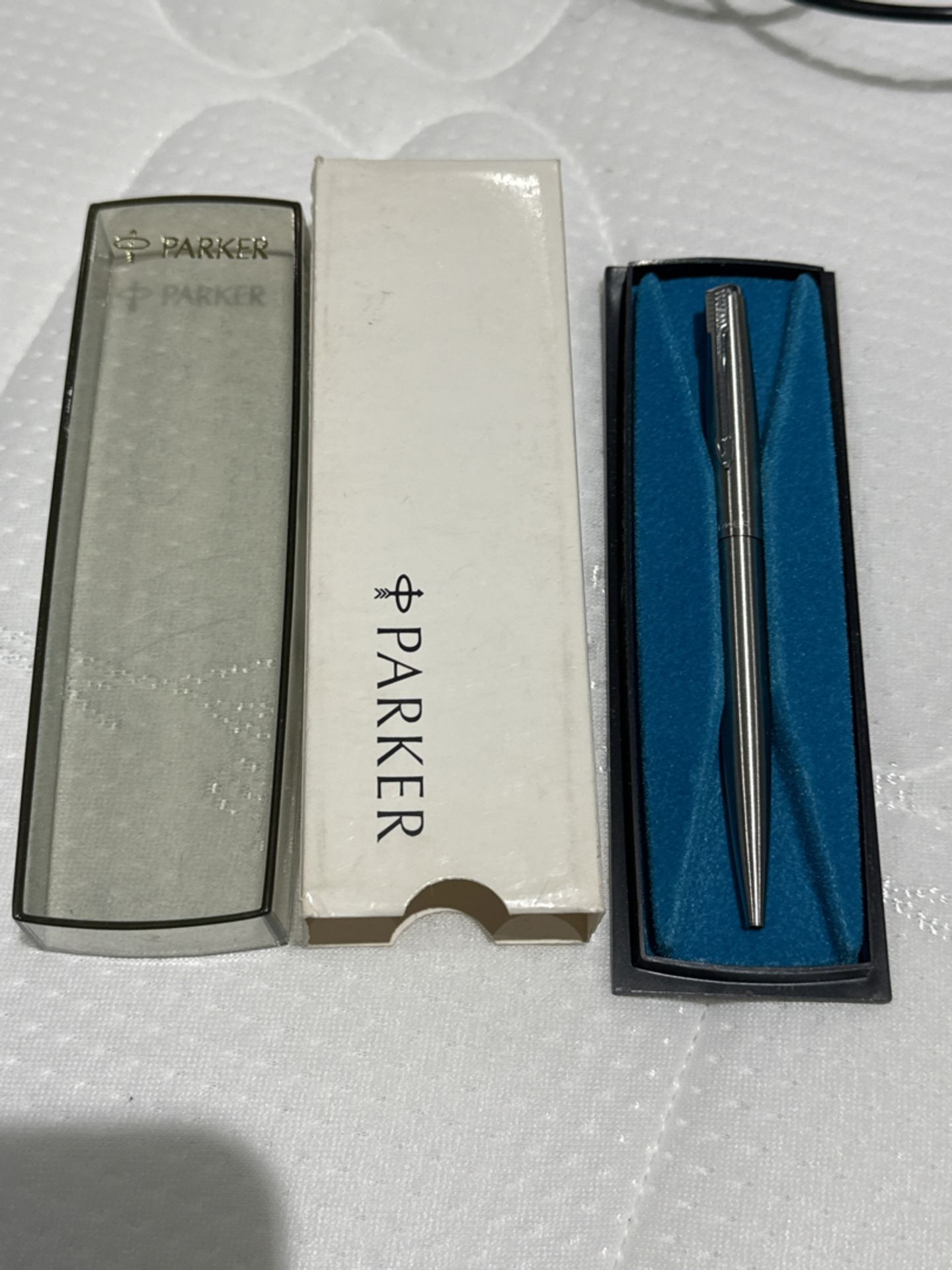 Vintage Parker Pen in Original Box - Looks new but some discolouration to packaging