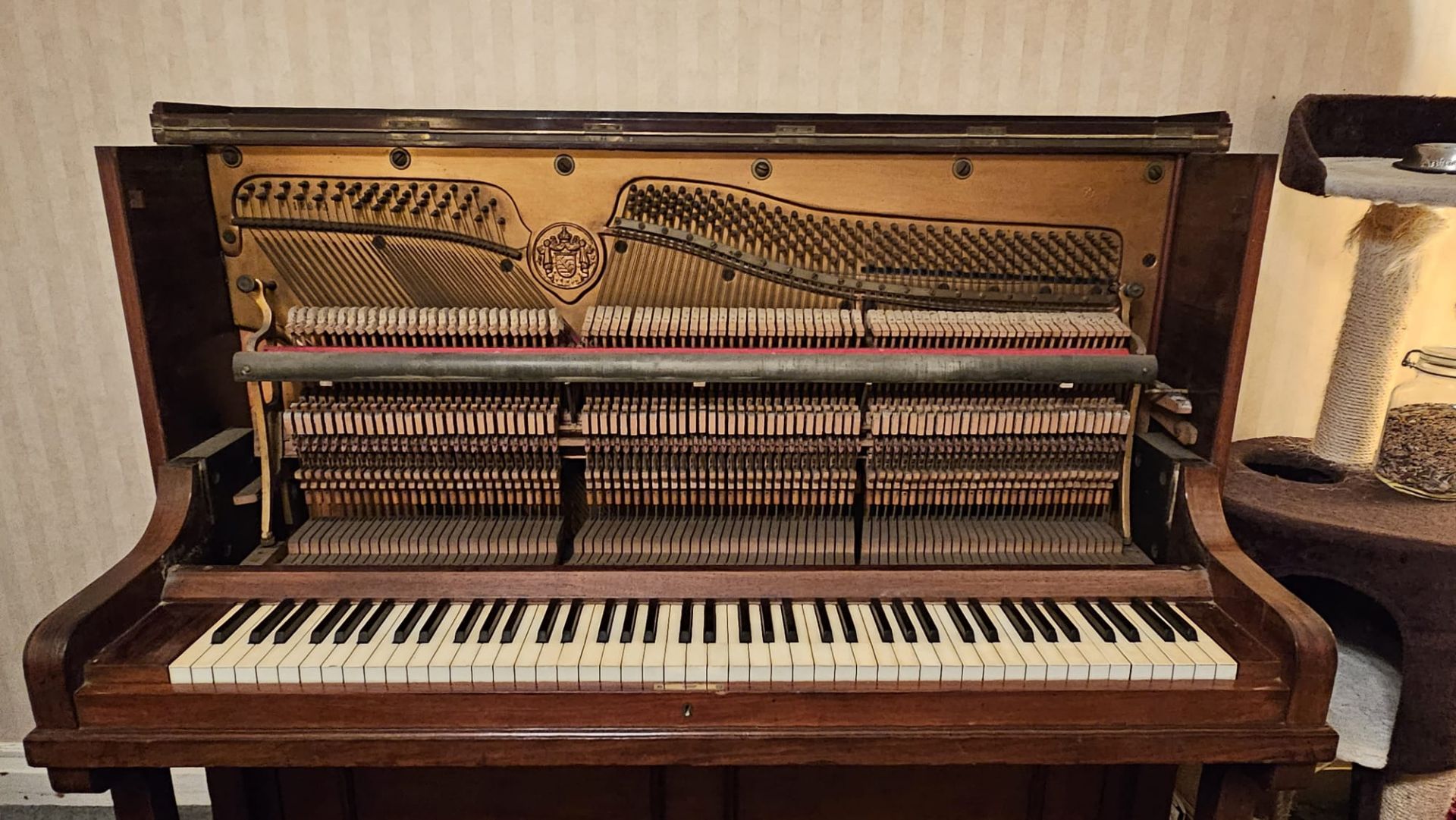 Weissbrod Upright Piano with 12642 Stamped Inside. Collection in Leeds. NO VAT. - Image 5 of 9