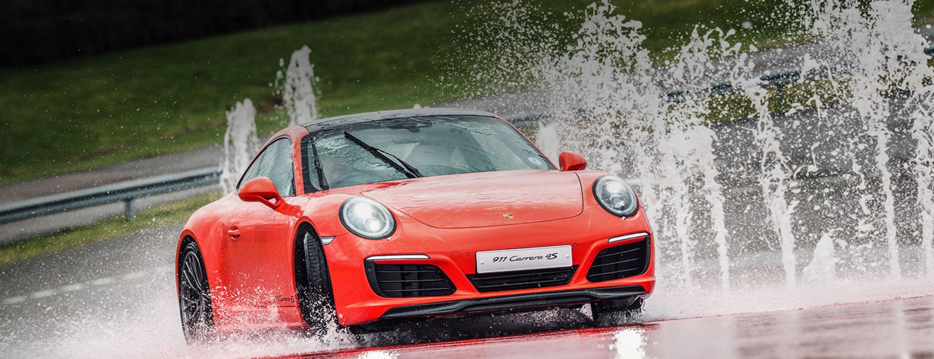 OFFICIAL PORSCHE SILVERSTONE DRIVING EXPERIENCE WITH LUNCH - APRIL 24 BOOKING - NO VAT!