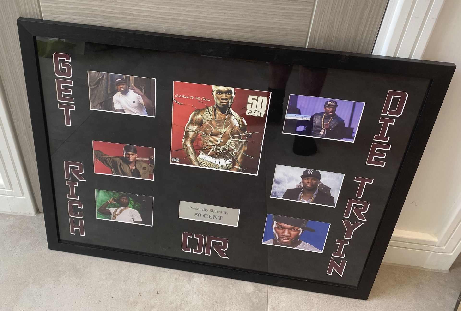 HAND SIGNED PRESENTATION BY â€™50 CENTâ€™ WITH COA - NO VAT! - Image 2 of 7