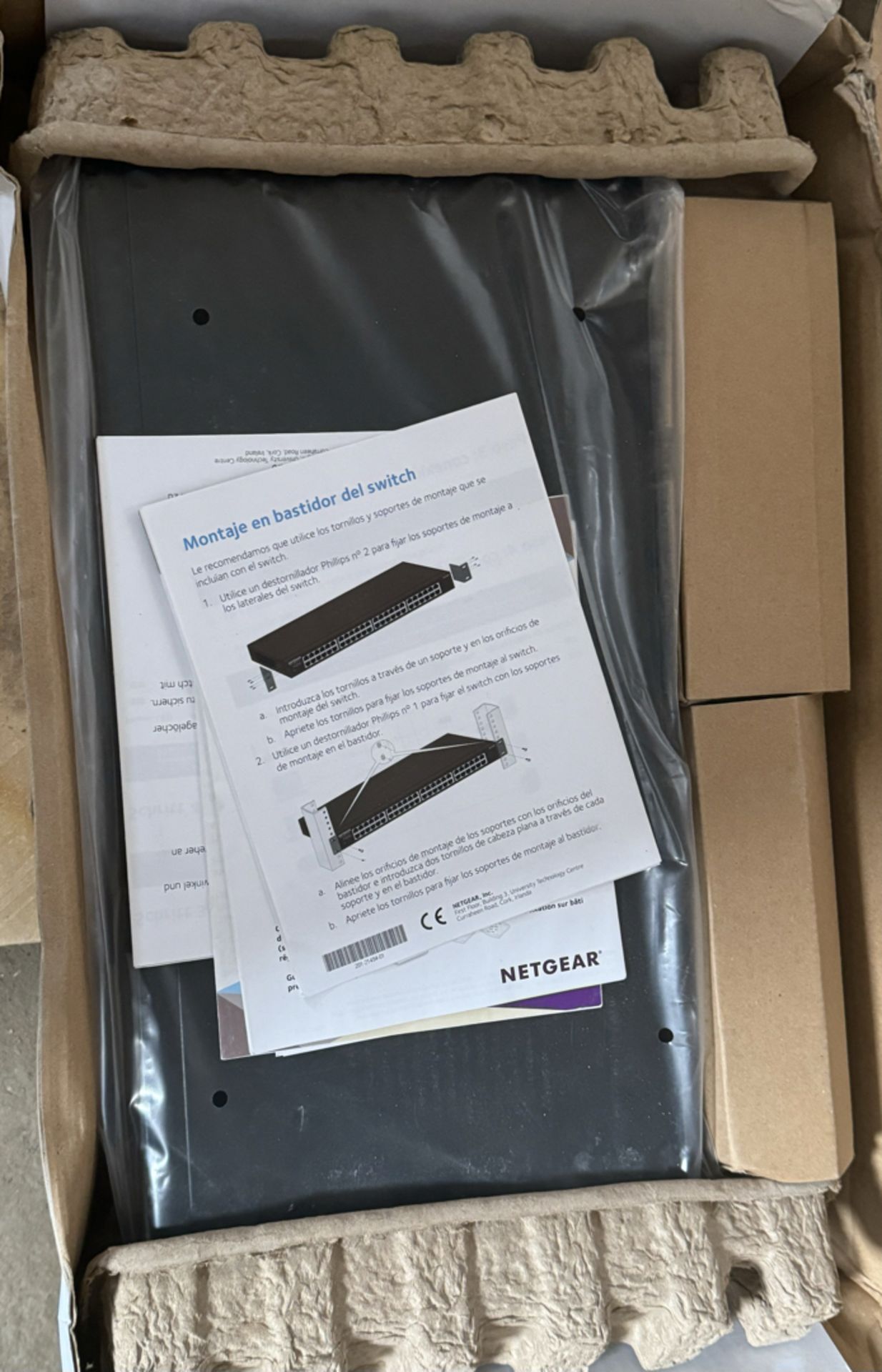 Netgear GS348 - New & Boxed, Damaged Box - RRP Â£280 - Bild 5 aus 5