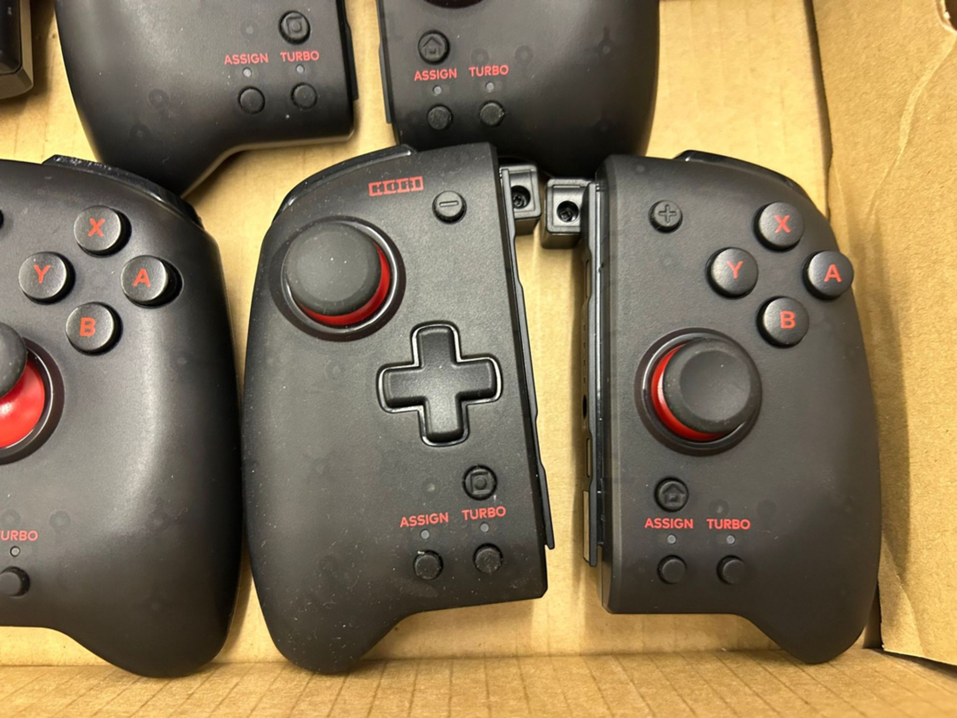RAW RETURNS -  15 x Pro Pad Nintendo Switch Controllers - Image 5 of 5