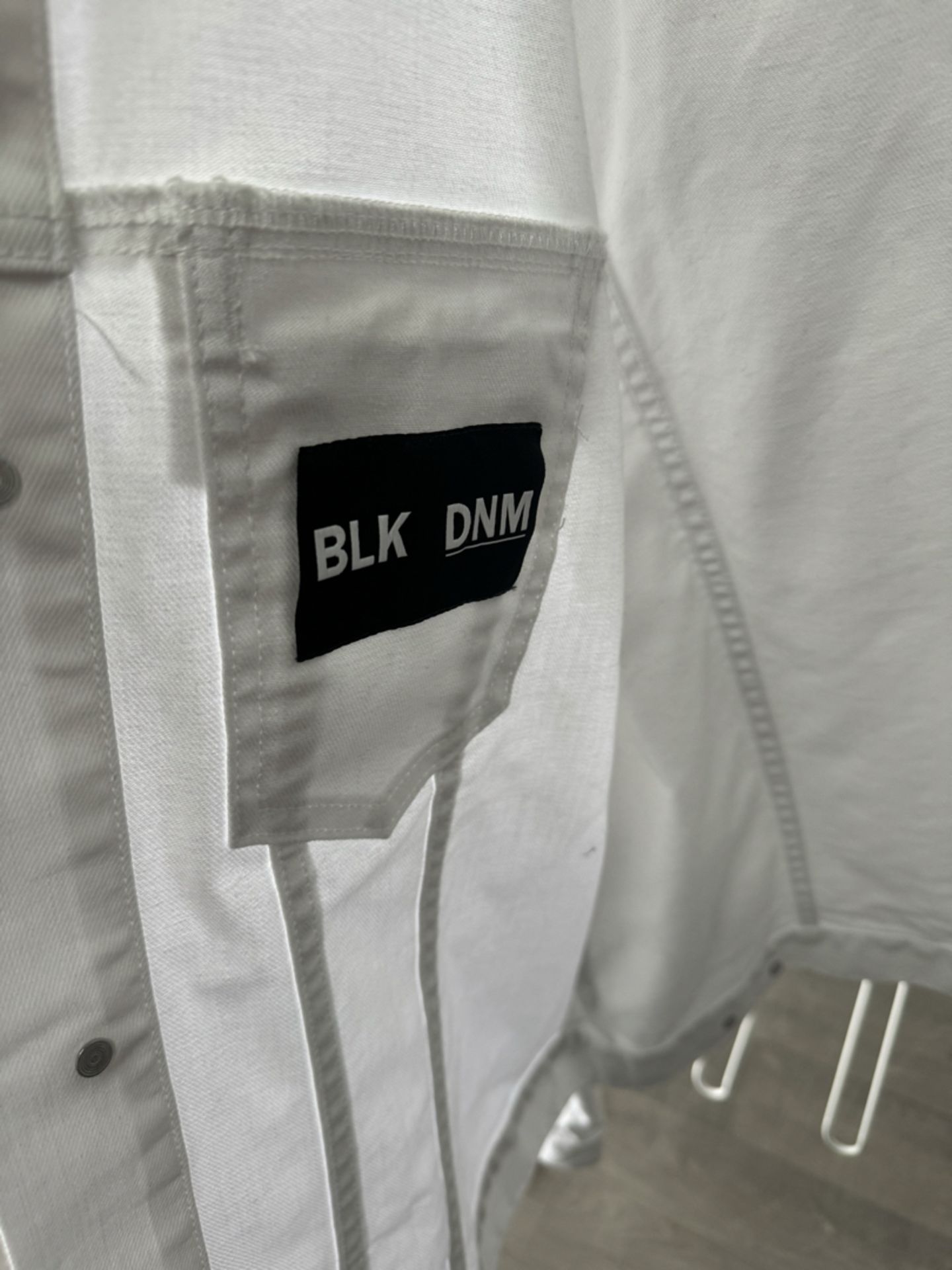 BLK DNM NYC Unisex White Jacket - New with Tags - Size XL - RRP Â£150+ - NO VAT! - Image 4 of 7