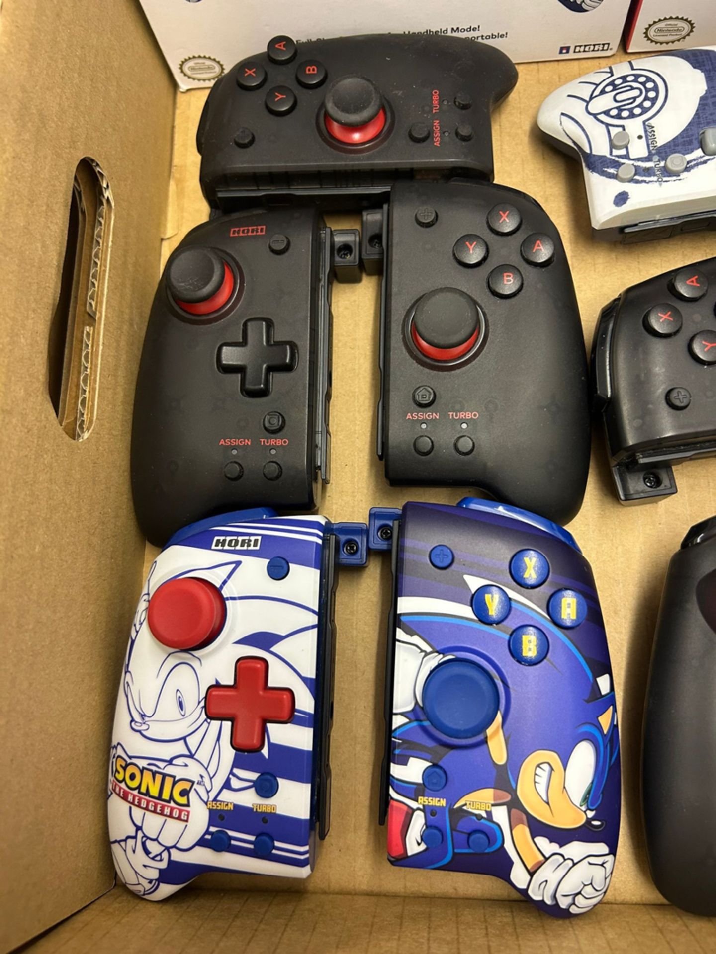 RAW RETURNS -  15 x Pro Pad Nintendo Switch Controllers - Image 4 of 5