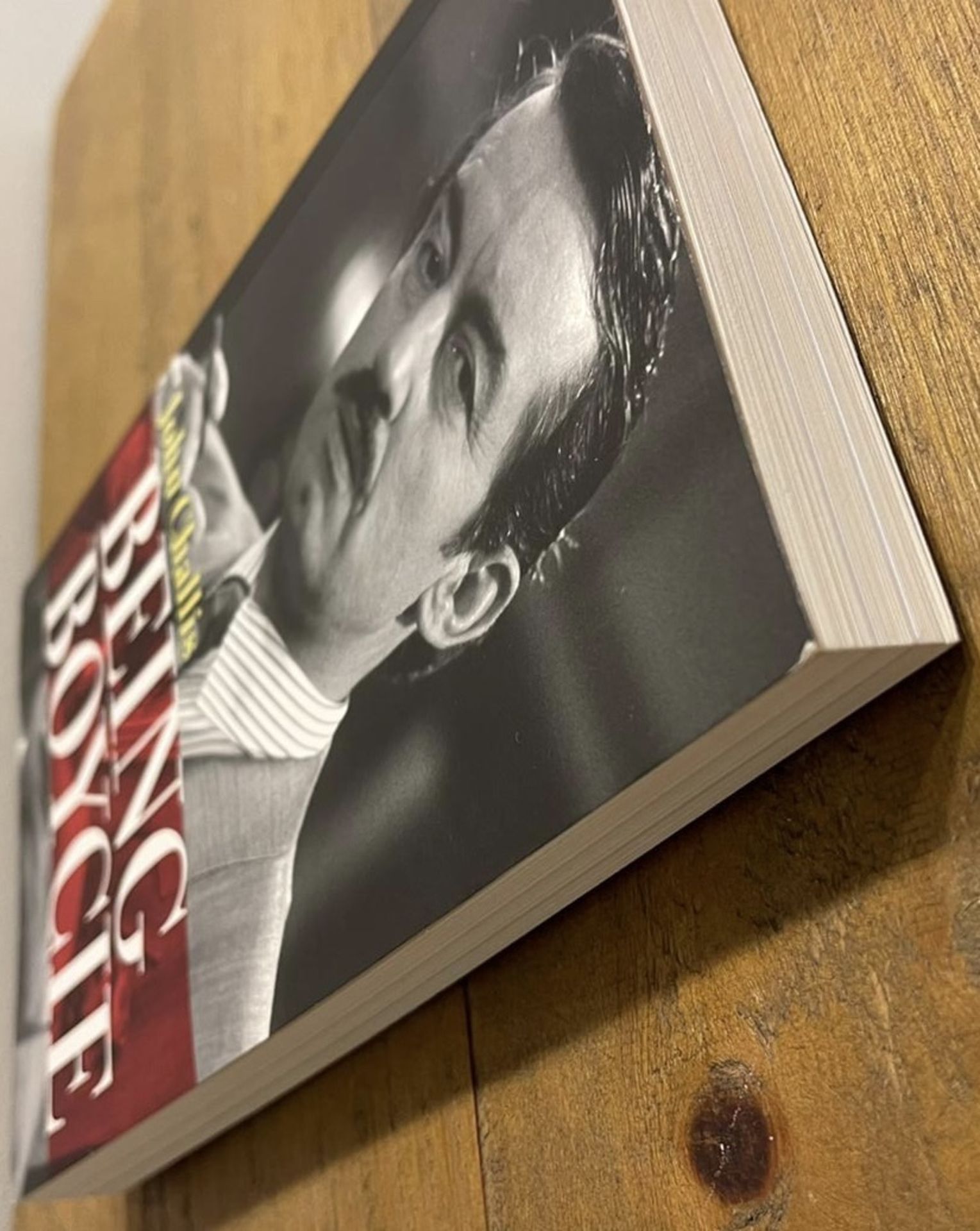 BOYCIEâ€™ BOOK, HAND SIGNED BY â€˜JOHN CHALLISâ€™ OF ONLY FOOLS & HORSES - NO VAT! - Image 4 of 8