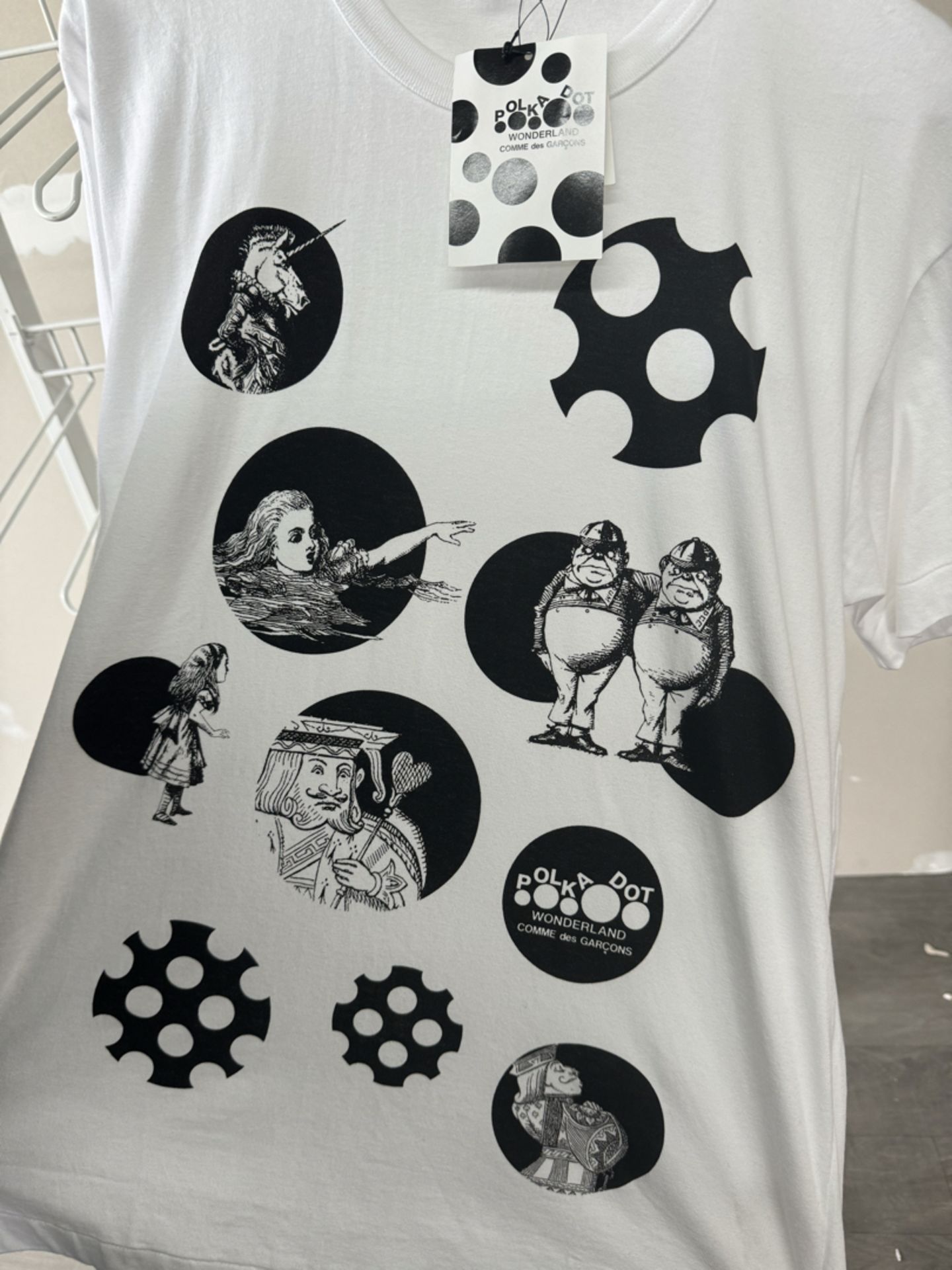 Comme Des GarÃ§ons Unisex T-Shirt - New with Tags - Size Small fit Large - RRP Â£76 - NO VAT! - Image 2 of 3