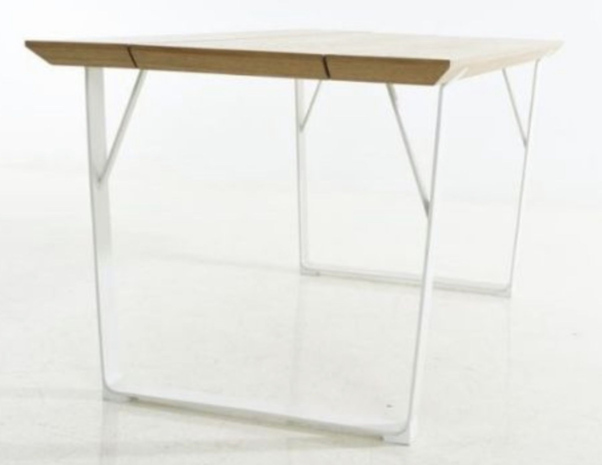 Battersea Scandinavian Style Dining Table   -  New Stock -   HUGE RRP! - Image 3 of 4