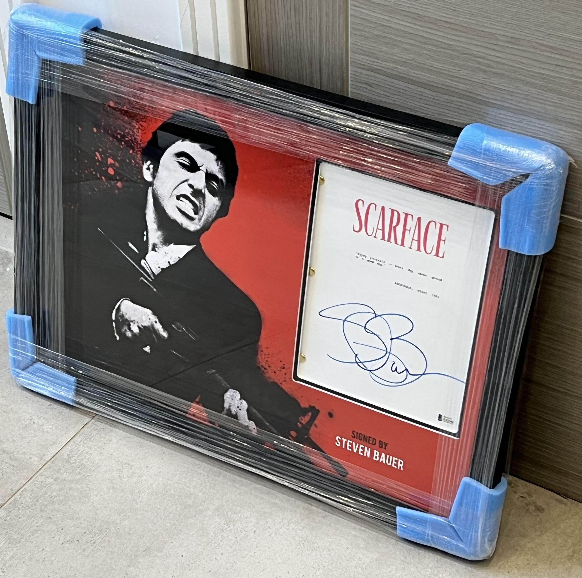 SCARFACE MOVIE SCRIPT PRESENTATION, HAND SIGNED BY â€˜MANNY RIBERAâ€™ WITH COA - NO VAT! - Image 2 of 5