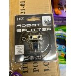 24 x Robot 3.5mm Headphone Splitters  - (NEW) - RRP Â£239+ !