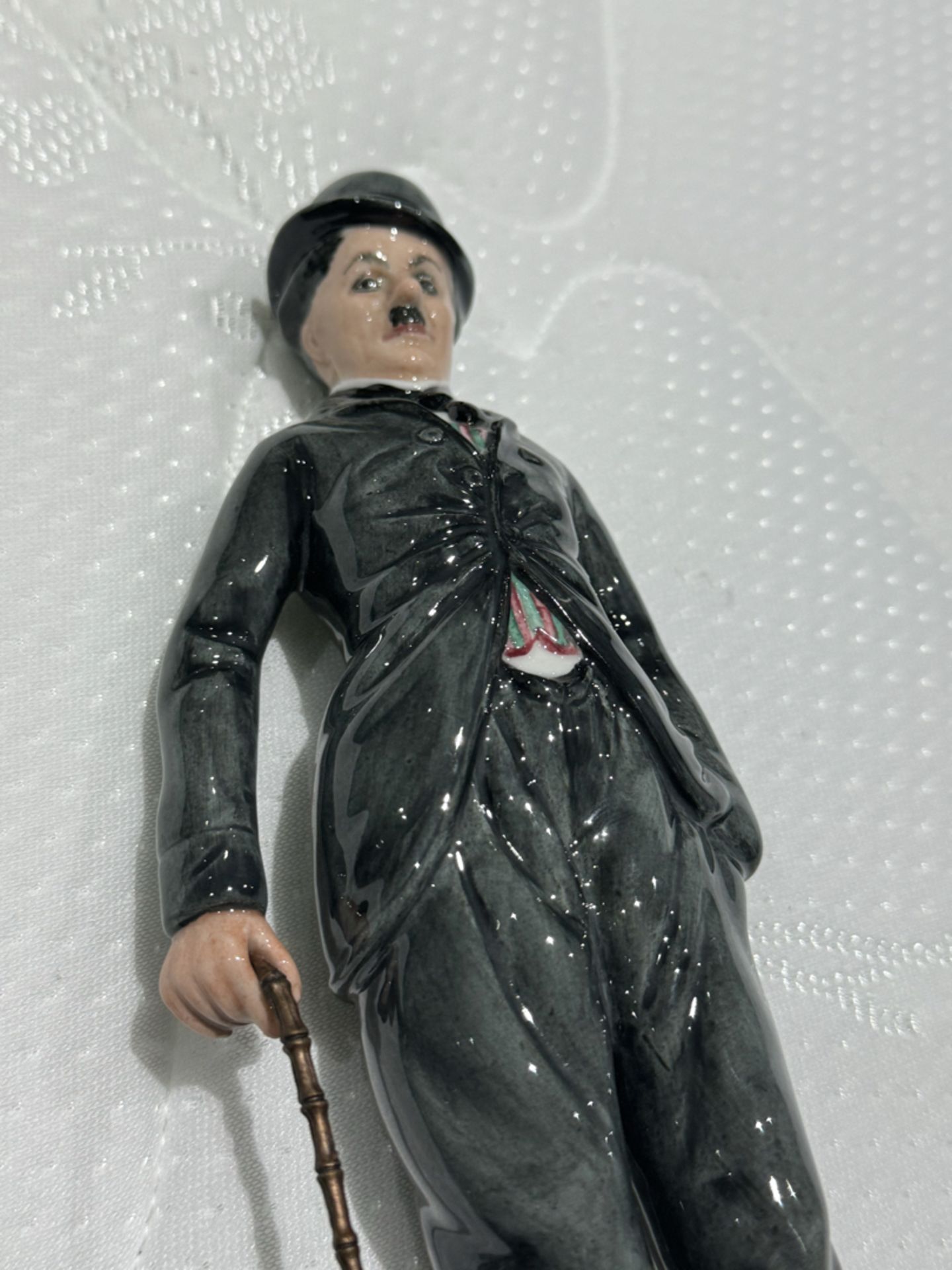 Limited Edition Royal Doulton 'Charlie Chaplin' - HN 2771 - Ltd Edition of 5000 - Fine China - Image 2 of 3