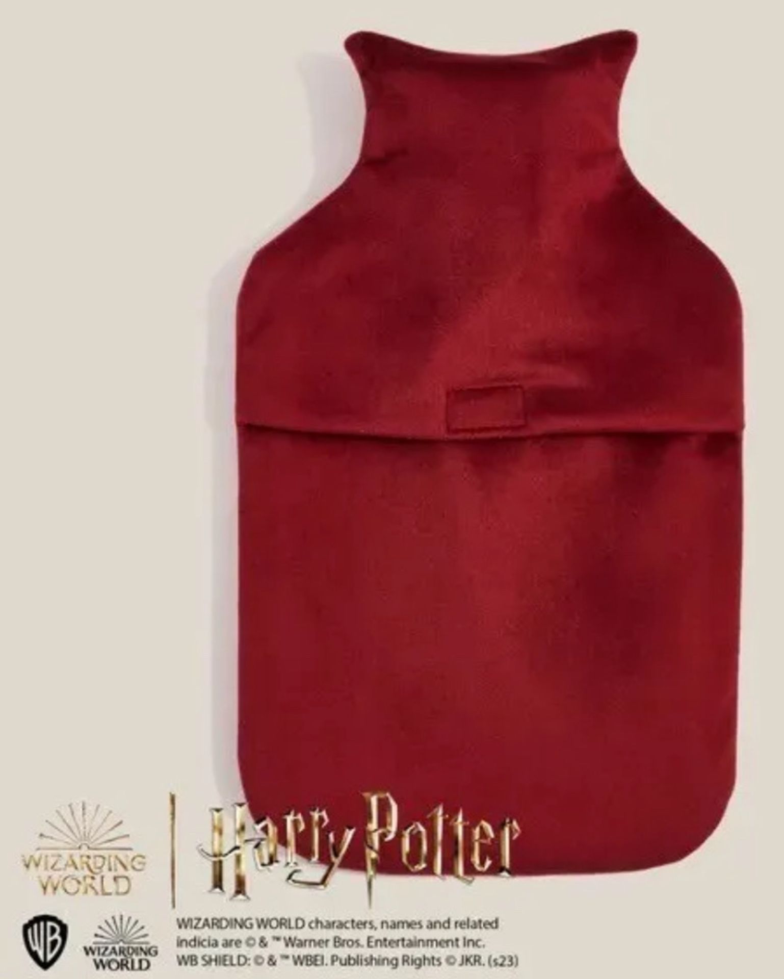 5 x  Harry Potter Gryffindor Hot Water Bottles - Genuine Licensed Products - Brand New - RRP Â£64.95 - Image 4 of 4