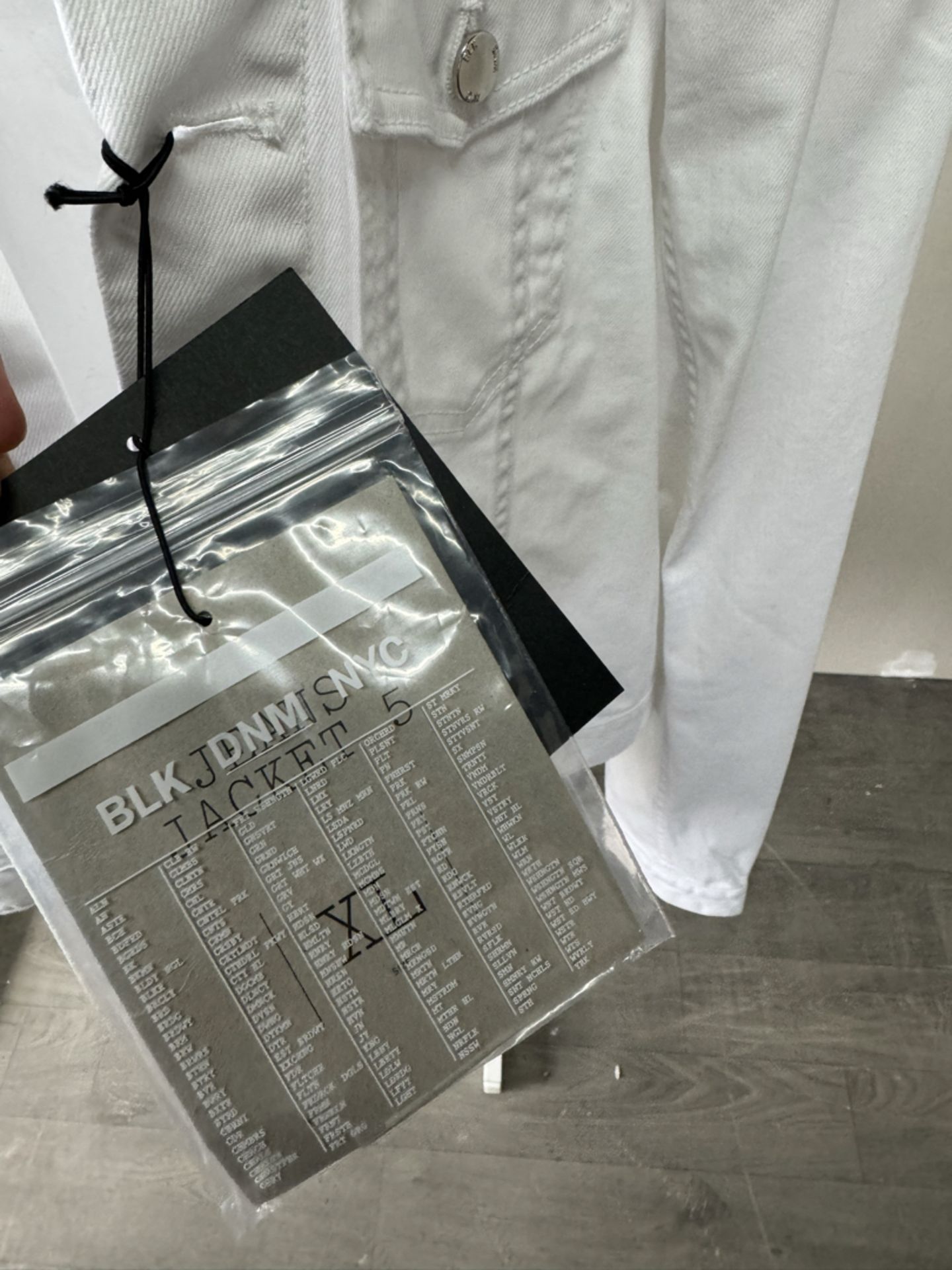 BLK DNM NYC Unisex White Jacket - New with Tags - Size XL - RRP Â£150+ - NO VAT! - Image 6 of 7