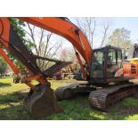 2019 Hitachi ZX250LC-6N Cab A/C TAG 48" Bucket & DE Thumb Auxillary Hydraulics 5629 hours showing