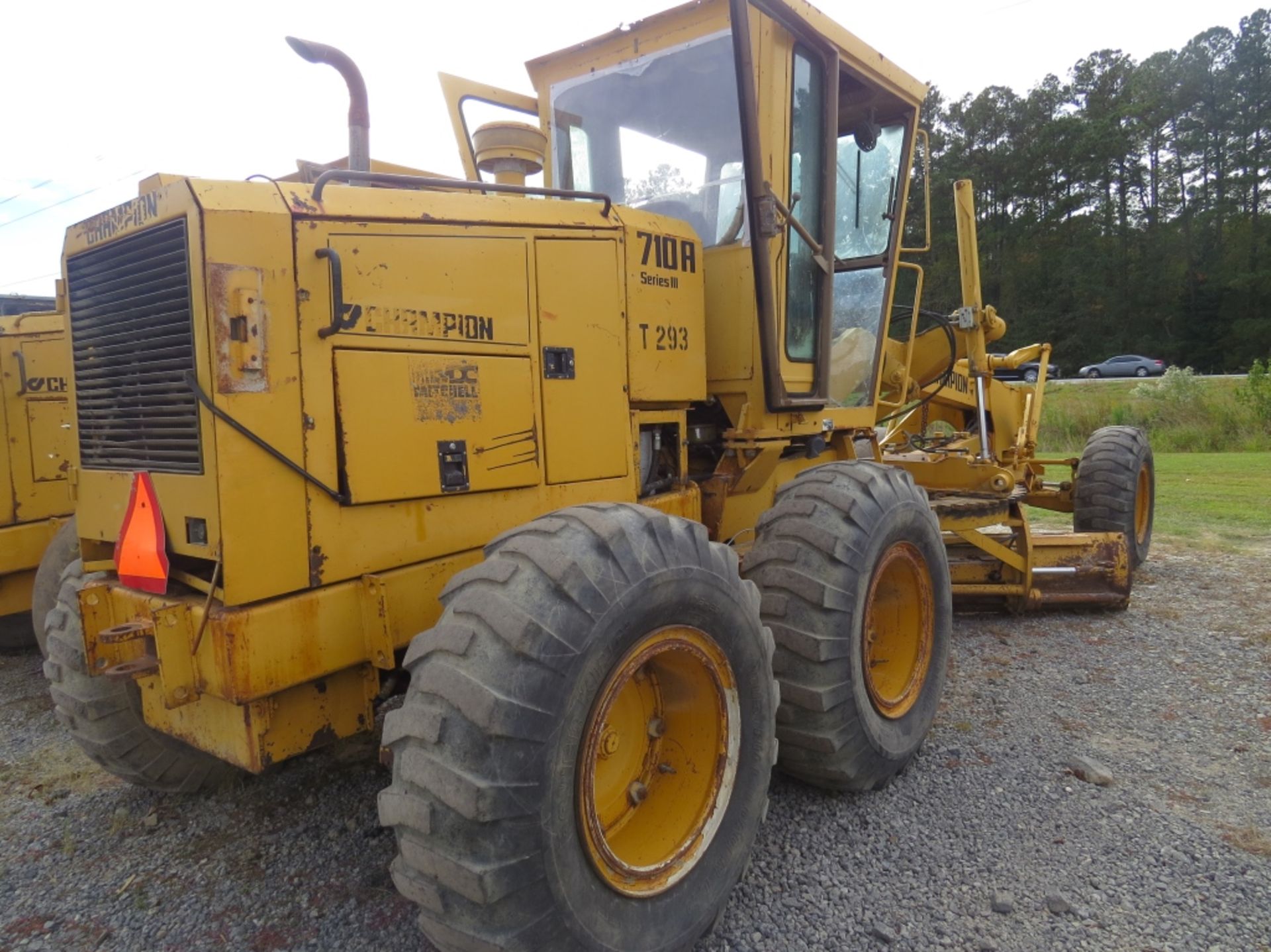 Champion 710A Series 3 Motorgrader 12' Mold Board SCARFIRE 710A-157-1136-21494 5863 hrs showing - Image 3 of 11