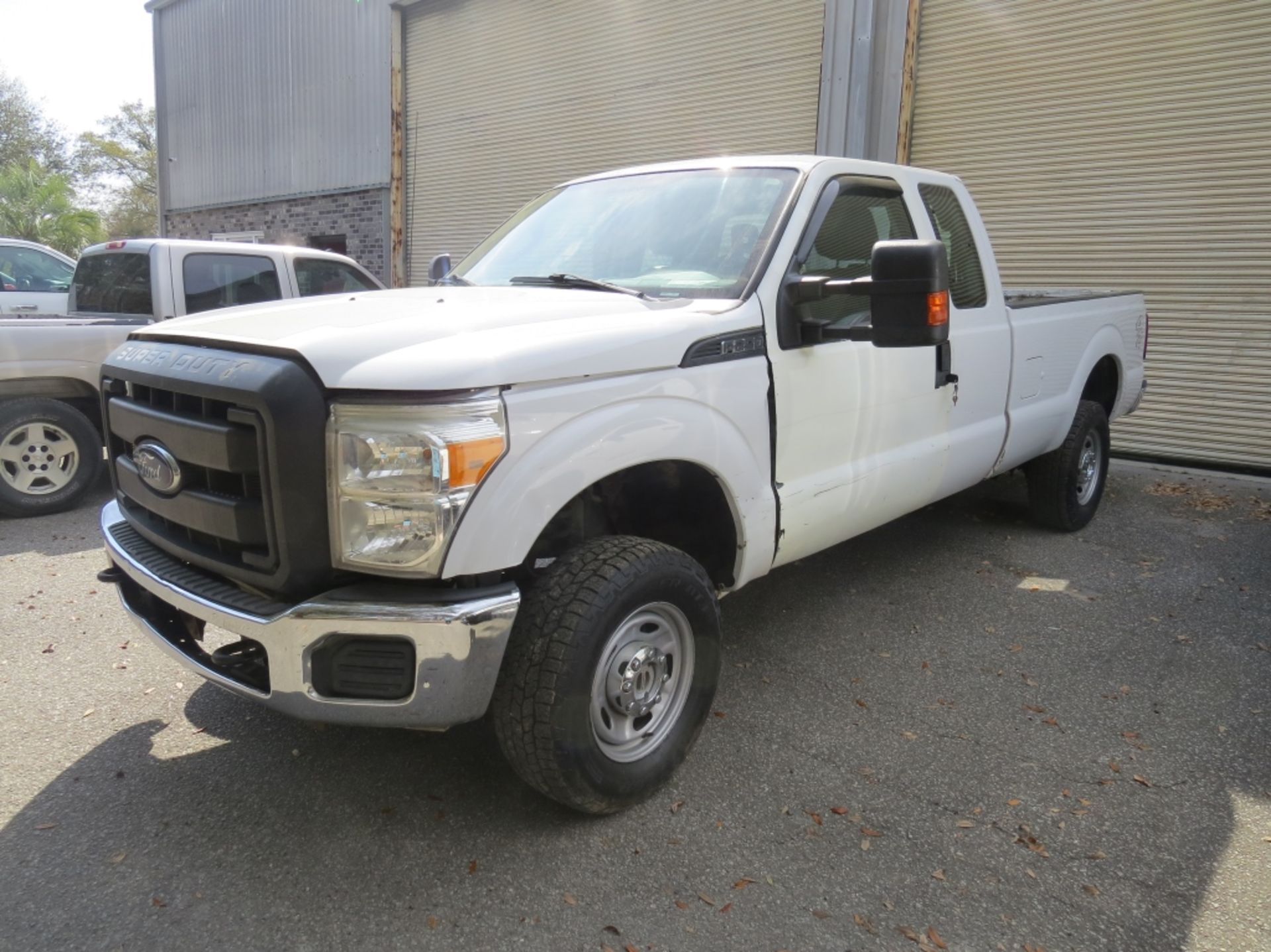 2015 Ford F250 4x4 VIN: 1FT7X2B6XFEB85290 163,888 miles showing Gas 8' Bed Extended Cab