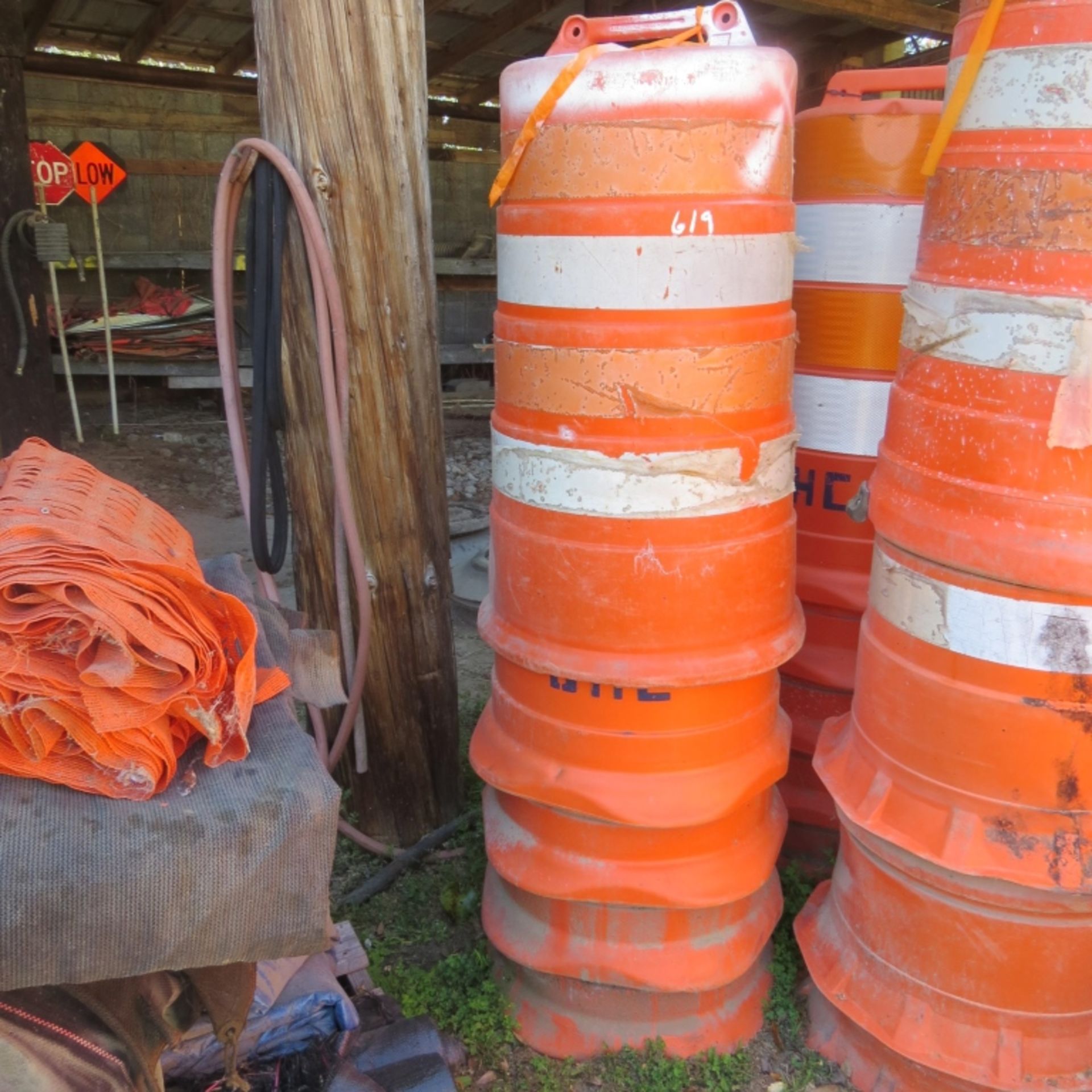 5 Traffic Barrels w/Rings