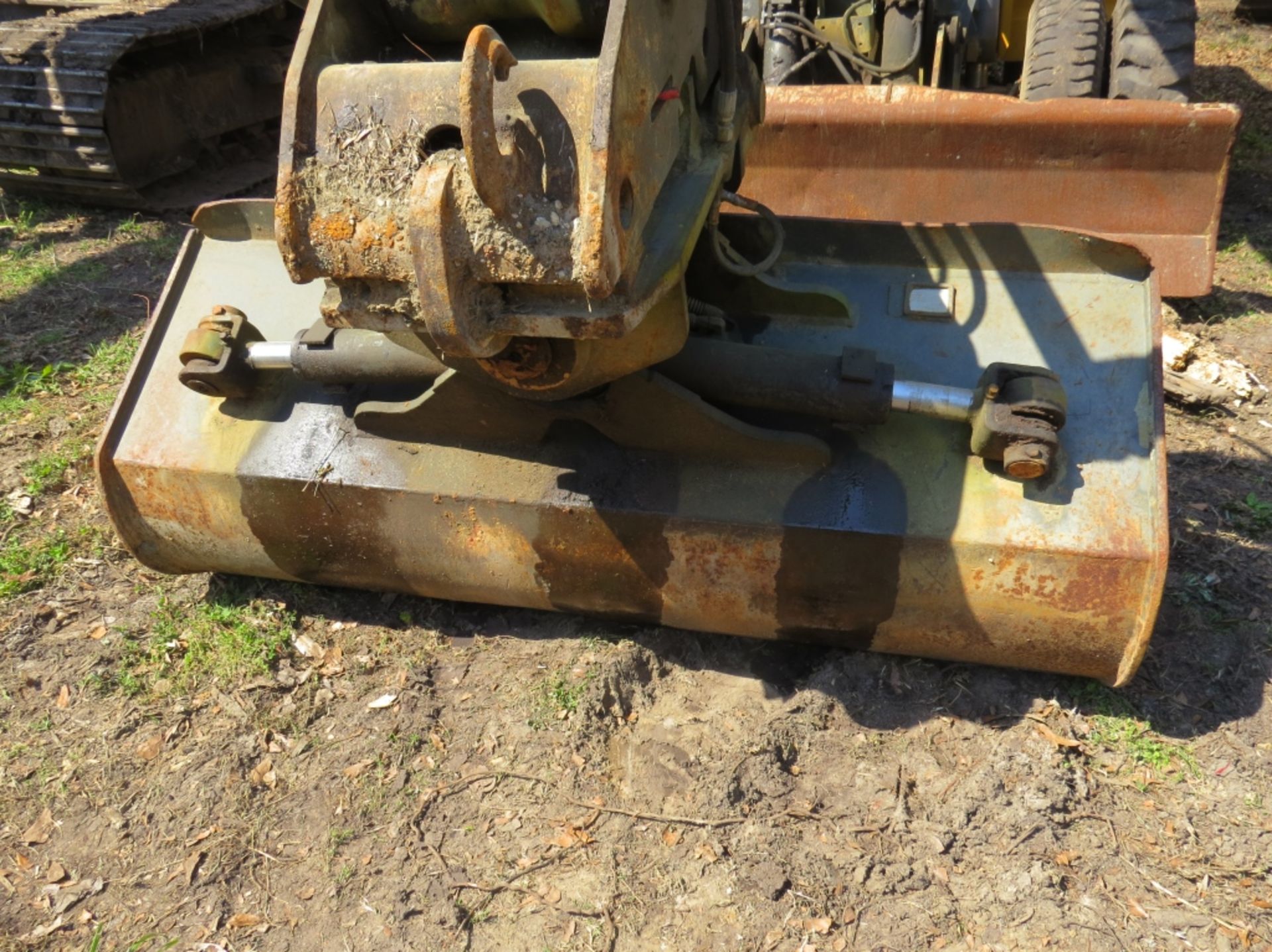 2012 Volvo EW180D Mobile Excavator Cab A/C 6' Quick Attach Clean Out Bucket W/Blade Auxillary - Image 11 of 19