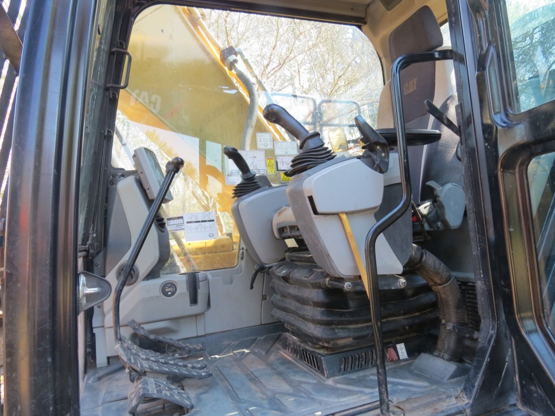 2017 CAT 326FL Excavator Cab A/C 48" Bucket & CAT Thumb 6334 hours showing Auxillary Hydraulics S/N: - Image 12 of 23