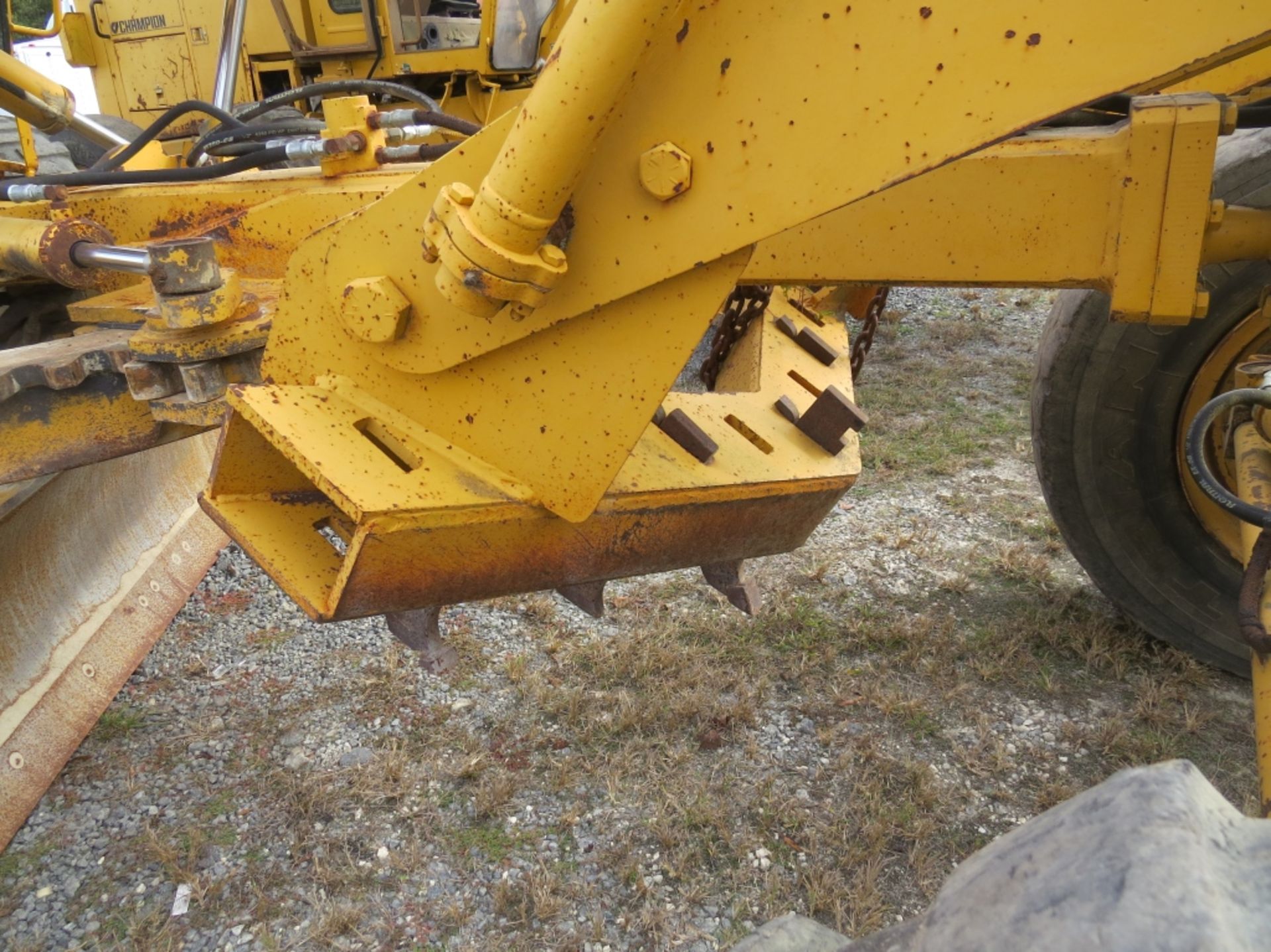 Champion 710A Series 3 Motorgrader 12' Mold Board SCARFIRE 710A-157-1136-21494 5863 hrs showing - Image 7 of 11
