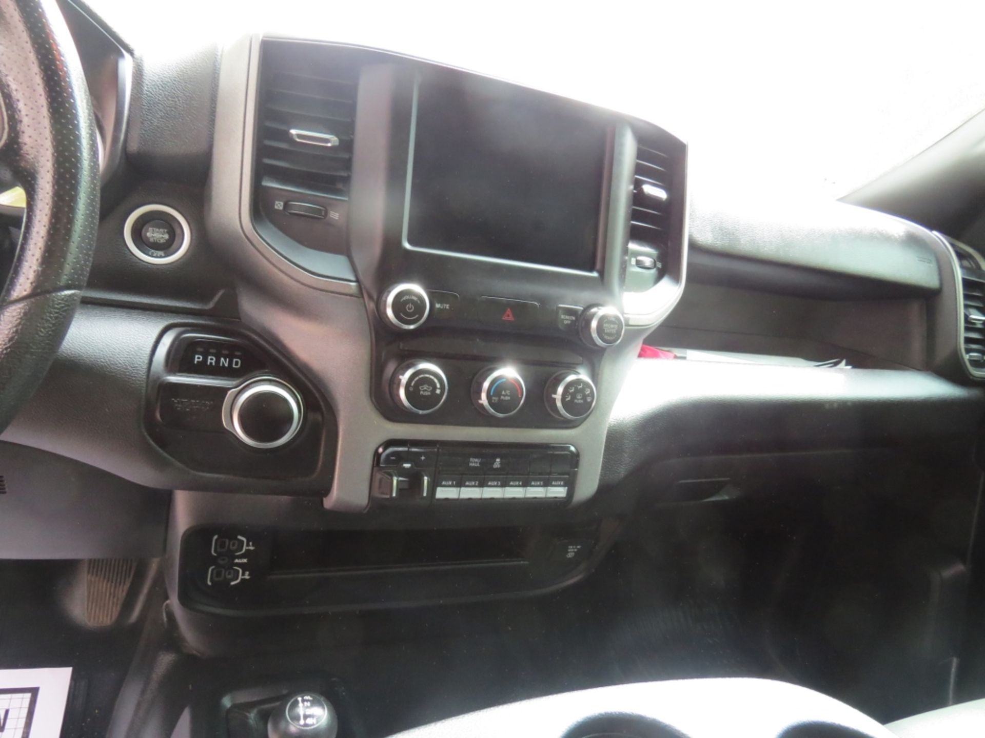 2021 Dodge Ram 2500 6.4L Hemi 4x4 VIN: 3C7WR5AJ3MG609107 42,751 miles showing 2 Door Automatic - Image 10 of 18