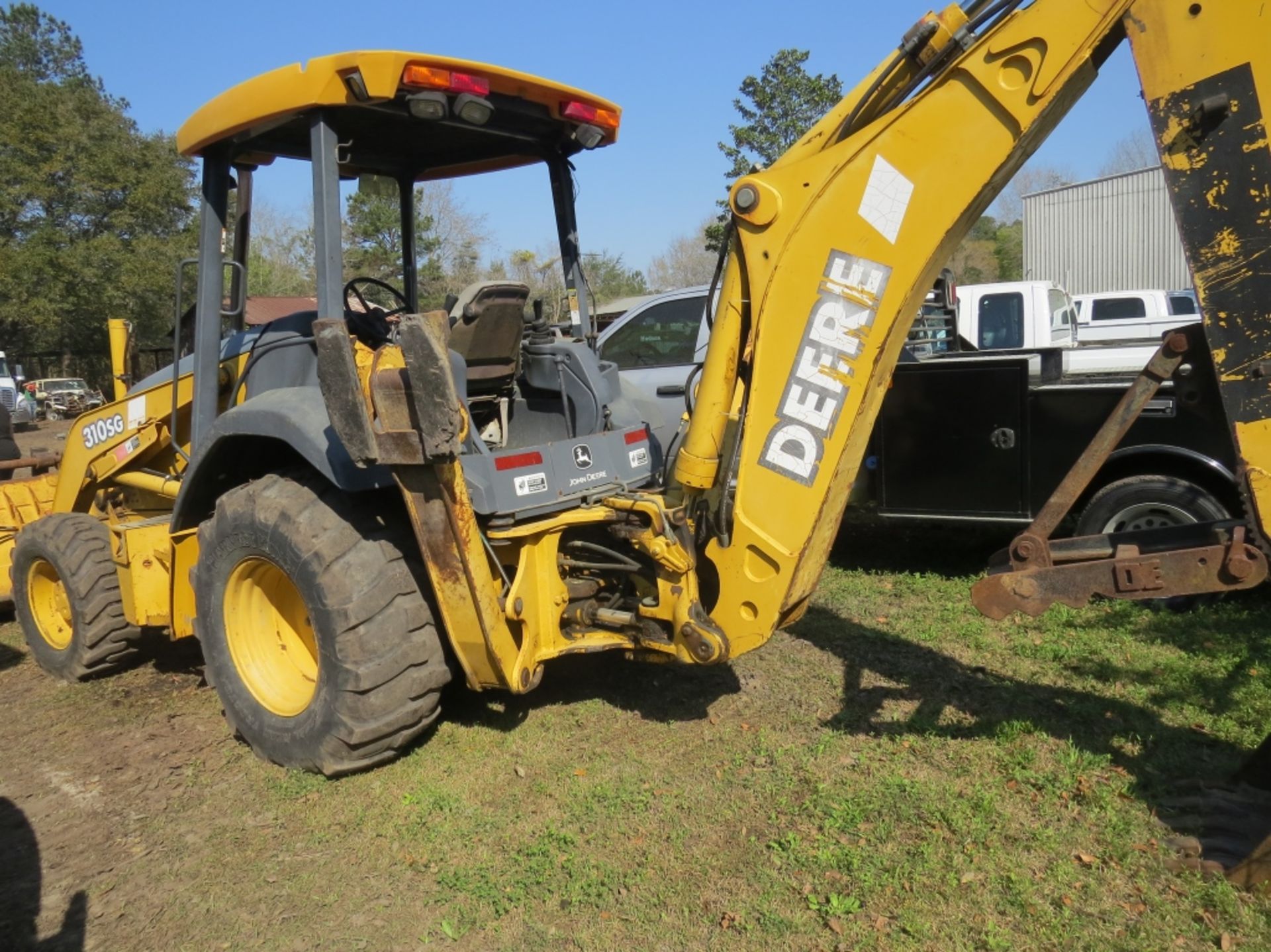 2004 John Deere 310SG 4x4 4 in 1 Bucket, 4WD, 24" Bucket & Thumb, Pilot Control & Entenda-Hoe NEW - Image 7 of 13