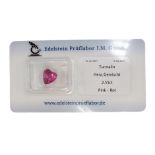 Turmalin Herz 2,55 ct., pink-rot, 8,13 x 7,68 x 6,67 mm, eingeschweißt