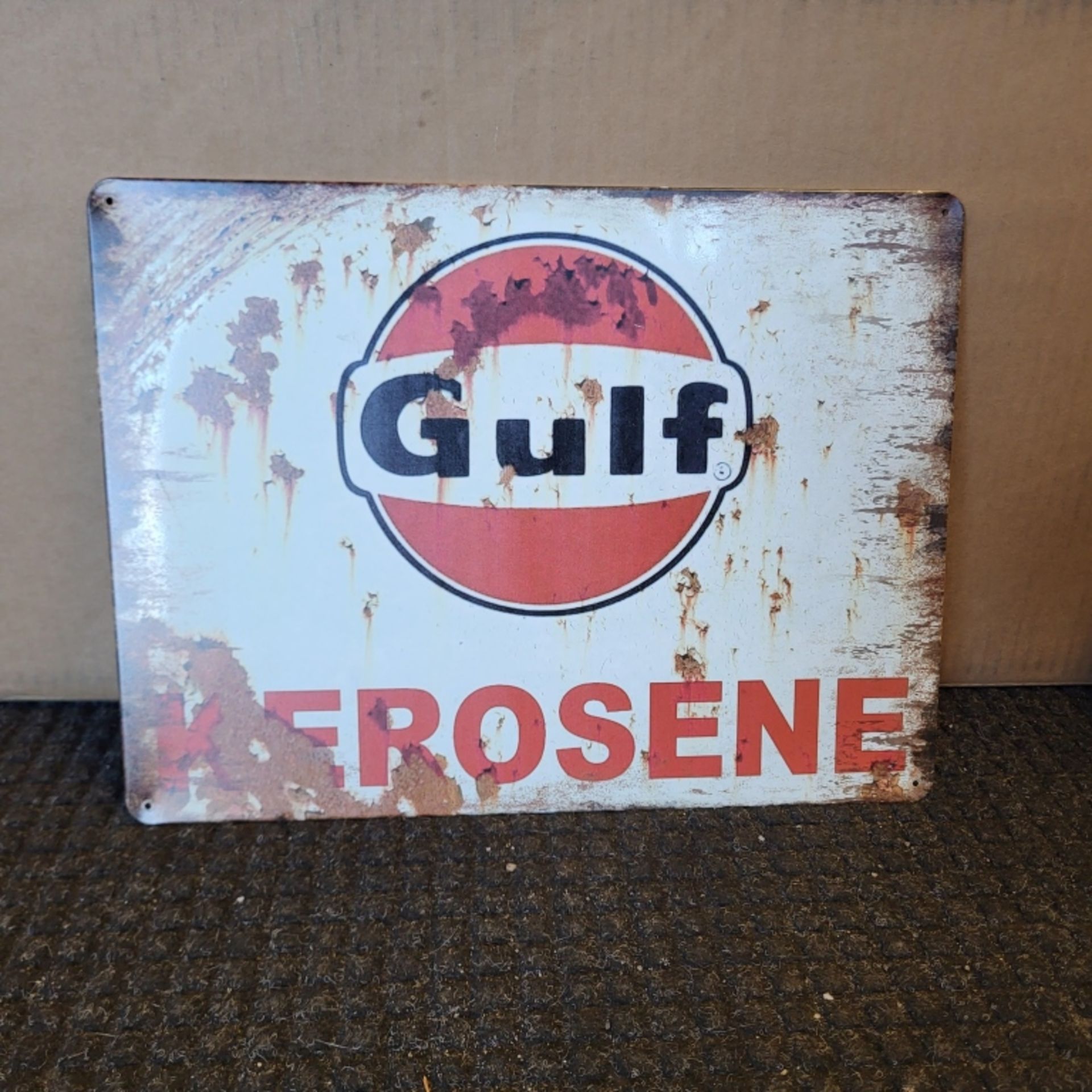 Retro metal gulf sign