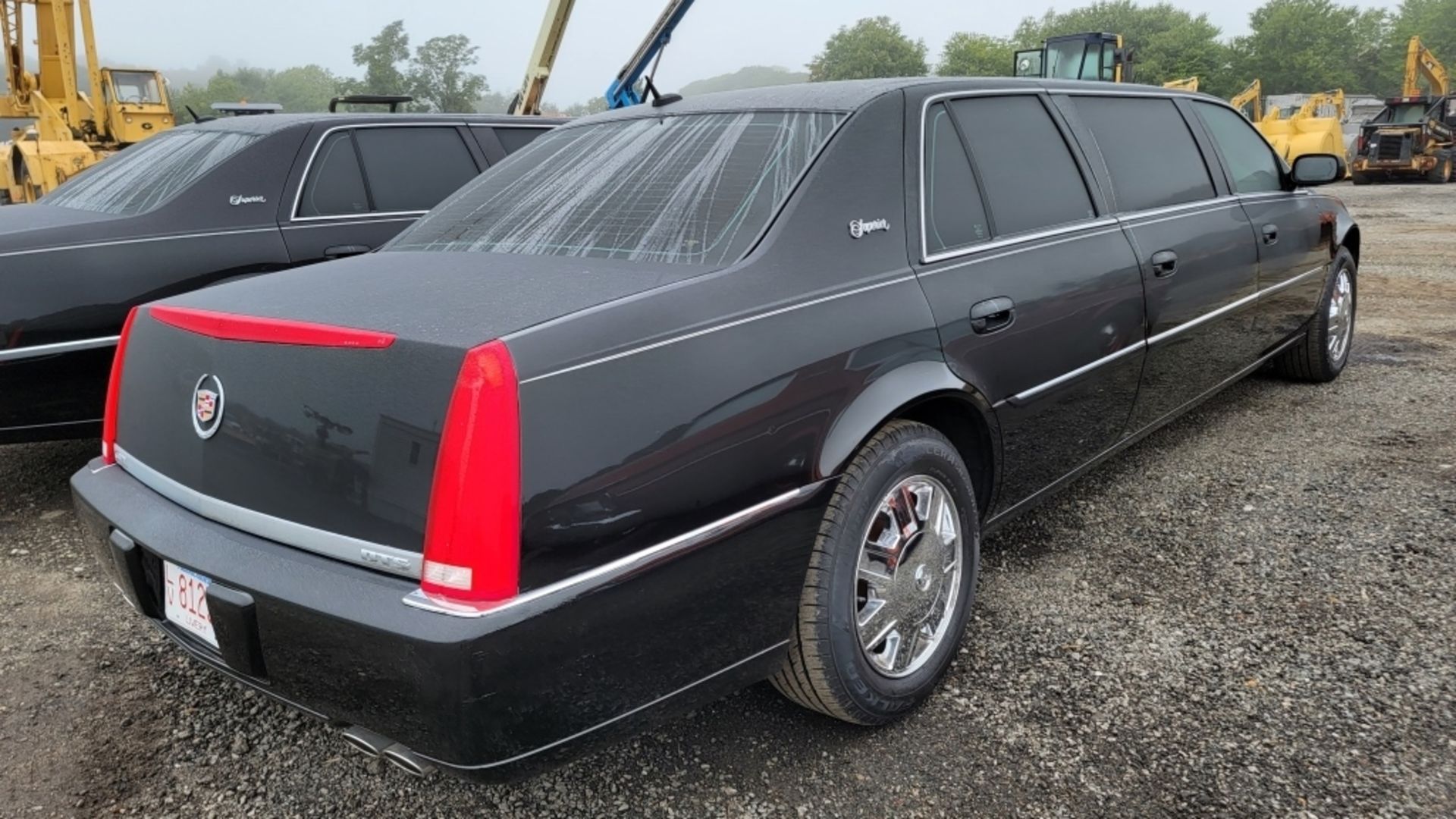 2008 Cadillac DTS Limousine - Image 2 of 9