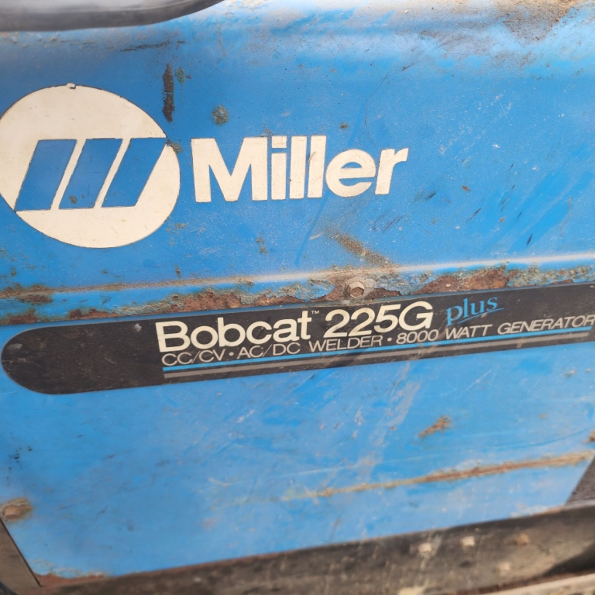 Miller bobcat 225g ac/ DC welder / generator, - Image 3 of 4