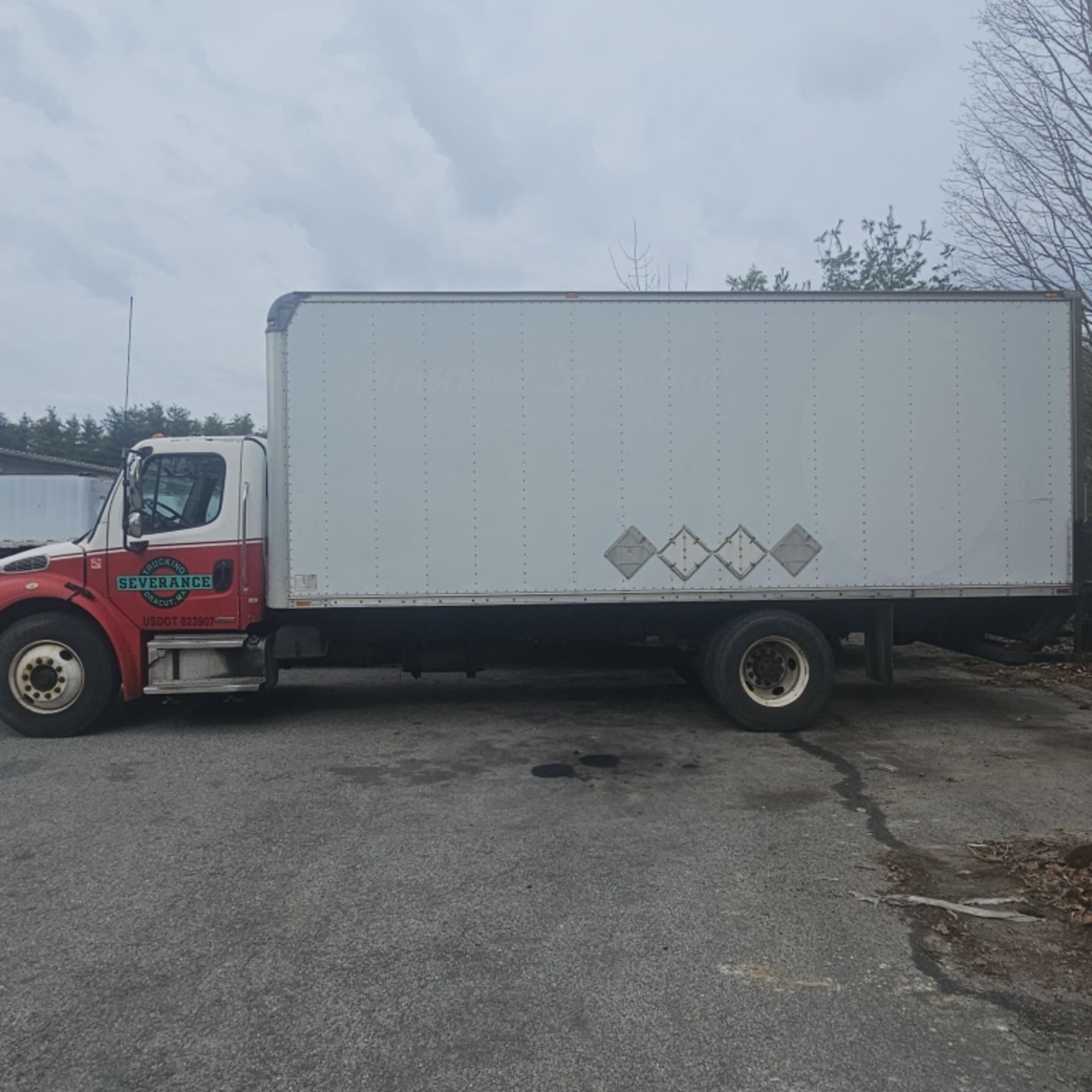 2005 Freightliner Box Truck - Image 4 of 11