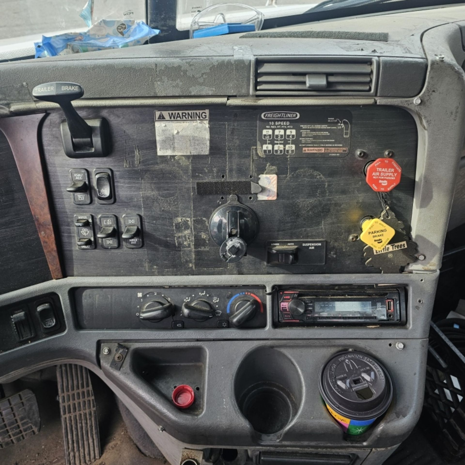 2003 Freightliner Tractor - Bild 9 aus 10