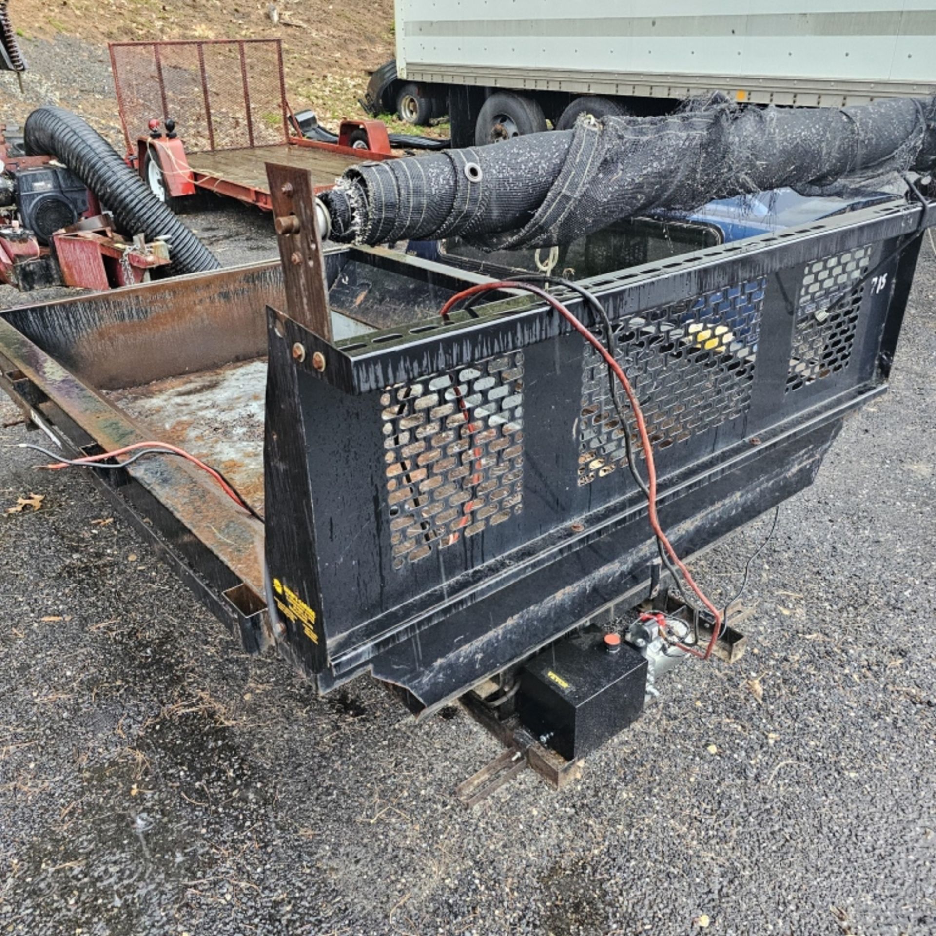 Electric dump body with new motor - Image 2 of 3