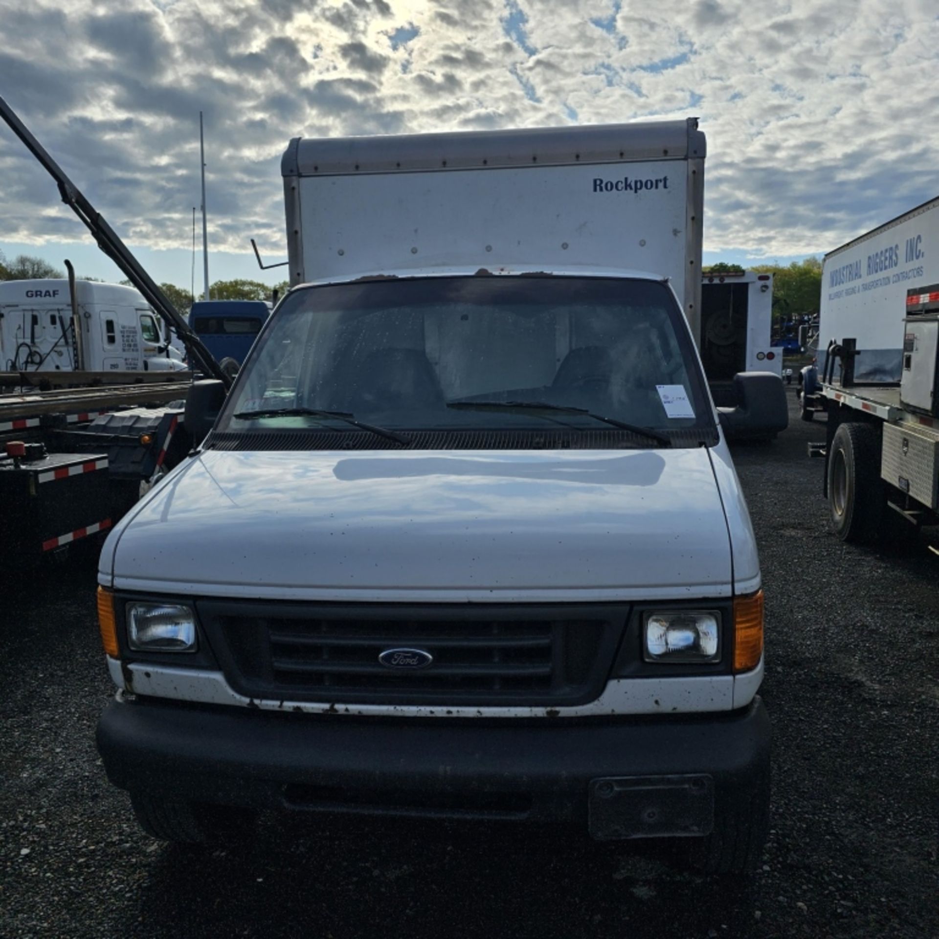 2004 Ford E350 Utility Van - Image 3 of 9
