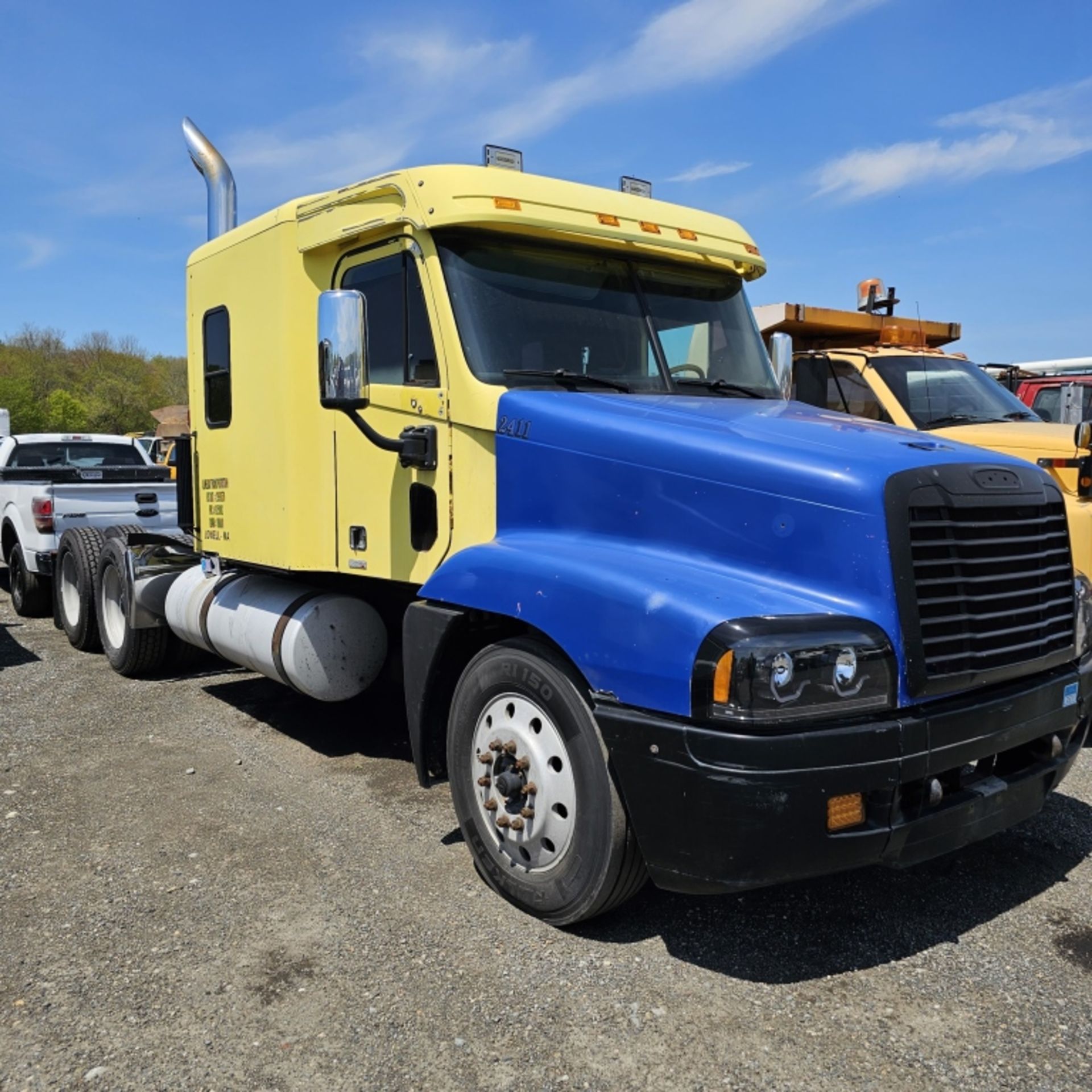 1999 Freightliner Tractor