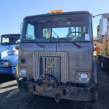 1999 Volvo Hook Truck