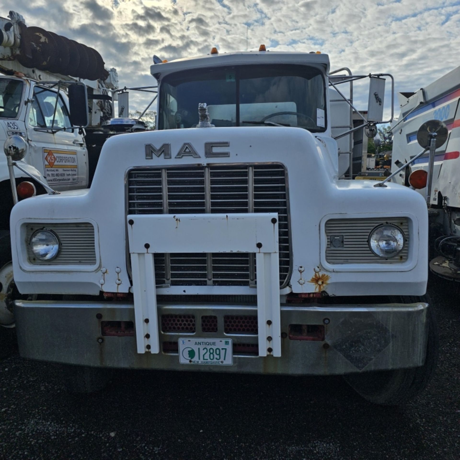 1985 Mack R688st Water Truck - Image 3 of 12