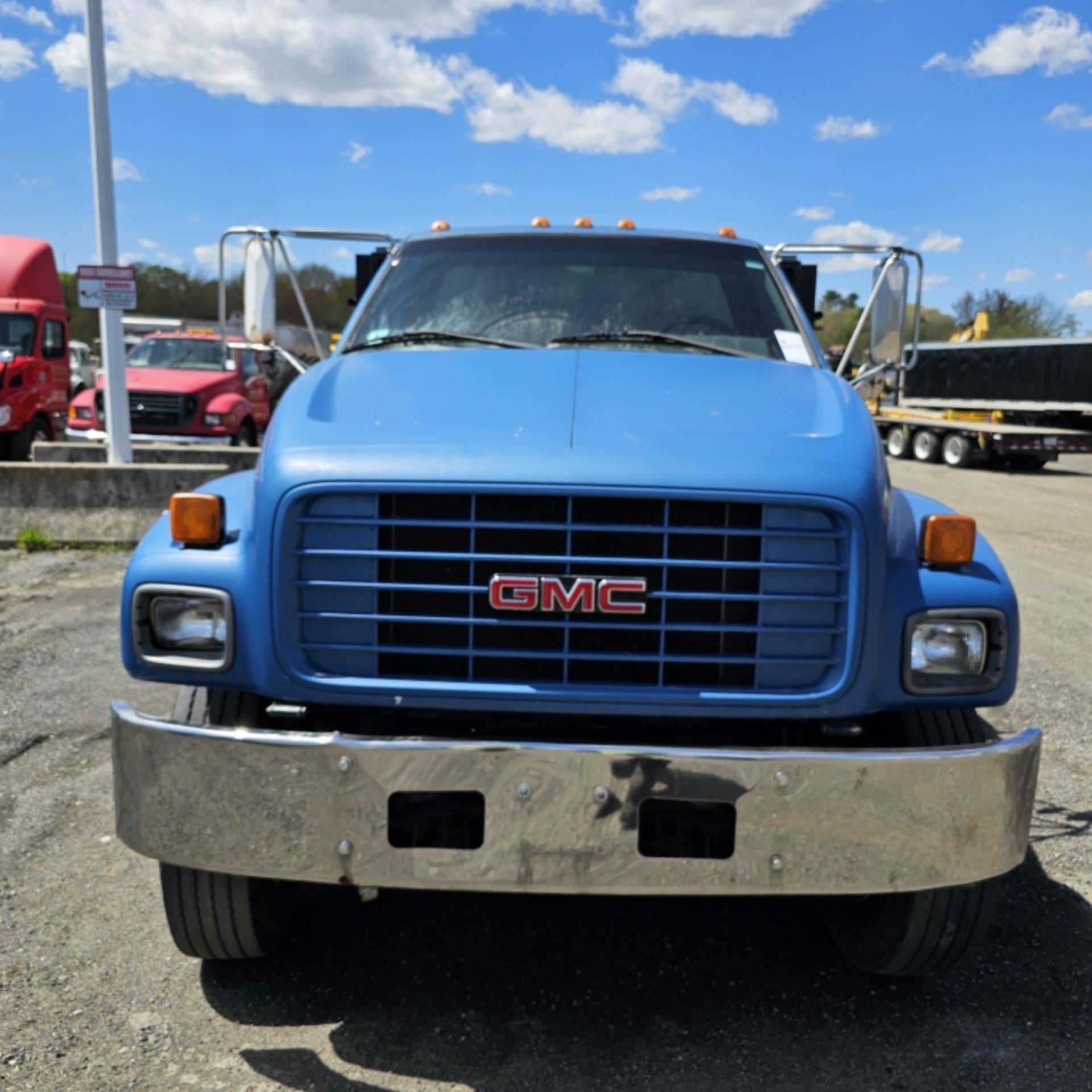 2002 Gmc C7500 Rack Body - Image 3 of 13