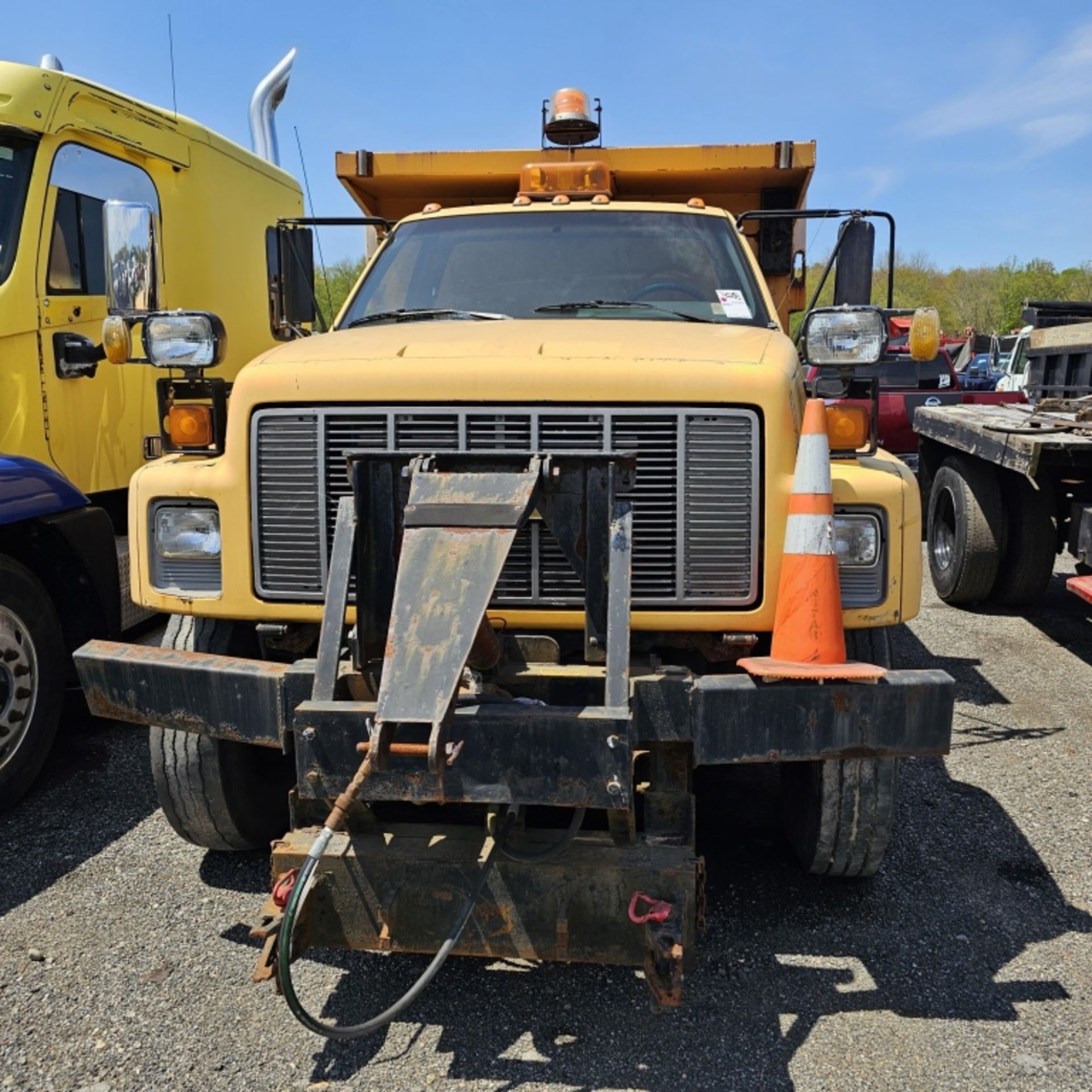 1995 Chevy Kodiak Dump Truck - Image 3 of 10