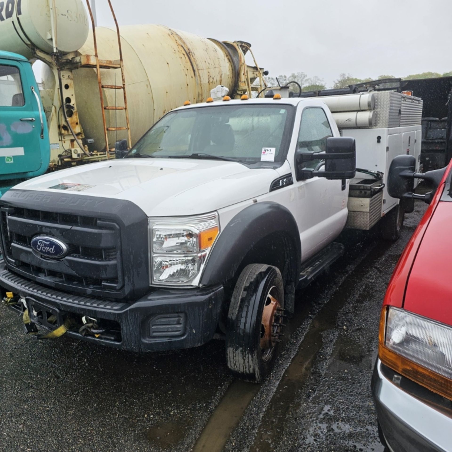 2012 Ford F450 Utility Body - Image 2 of 9