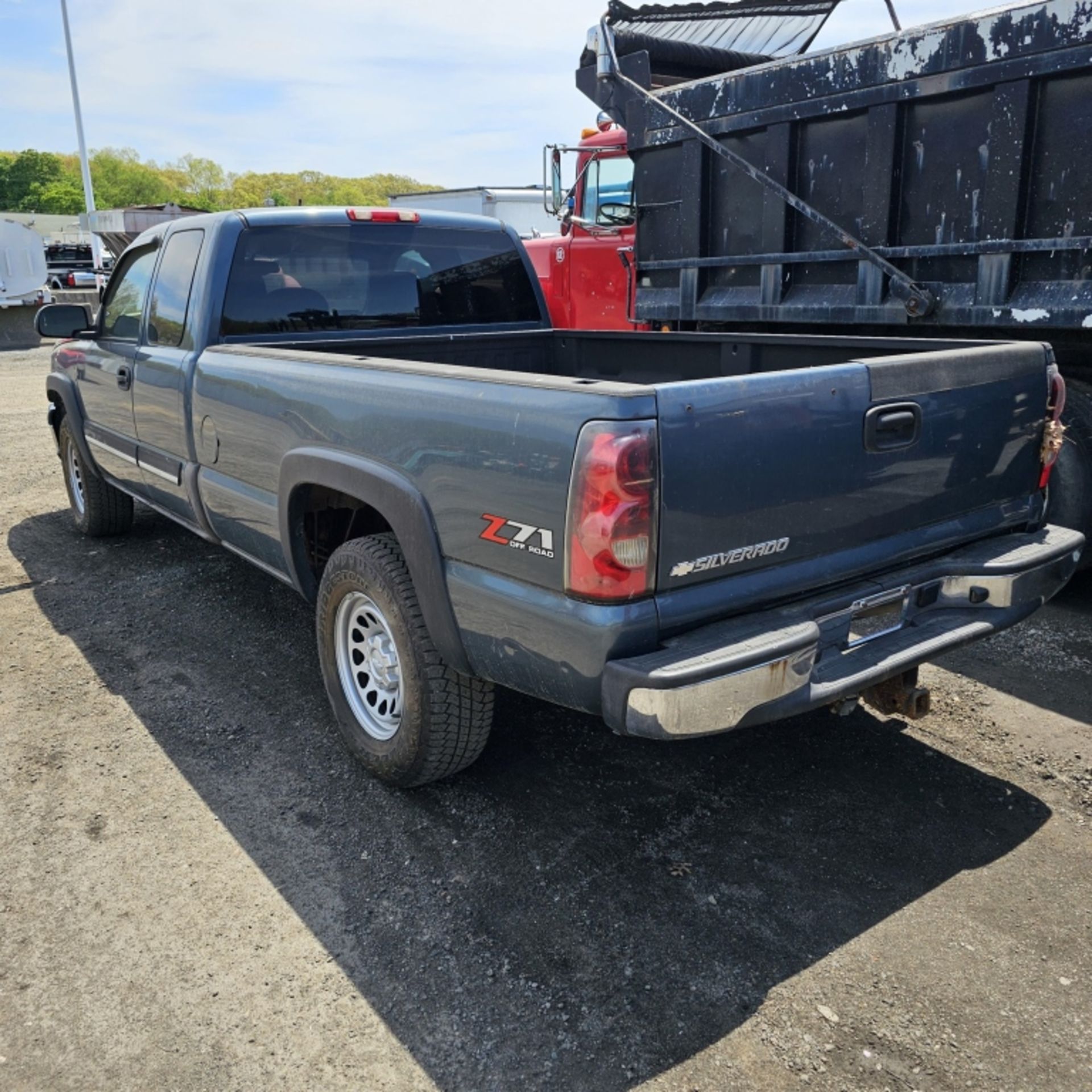 2006 Chevy Silverado - Image 5 of 6