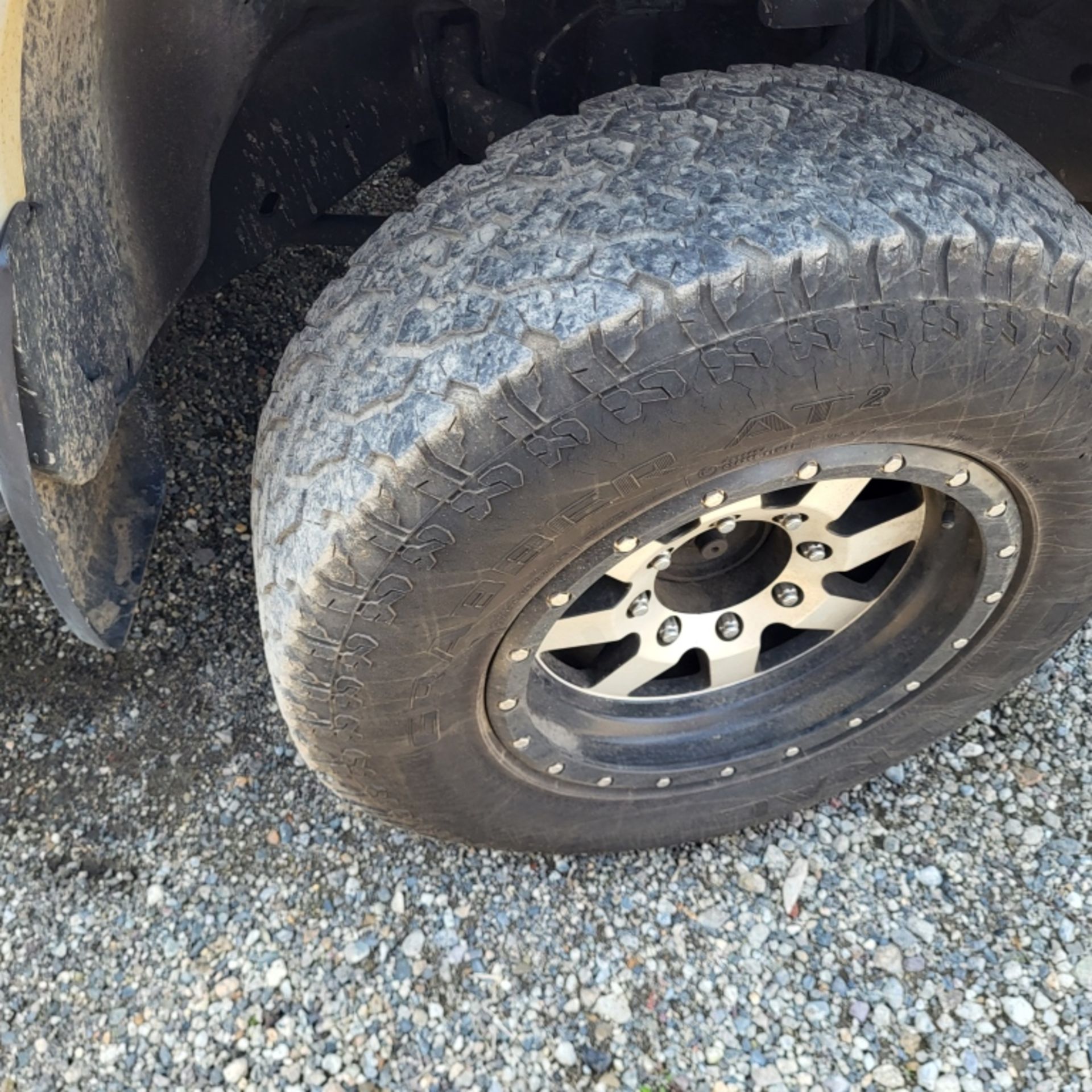 2006 Chevy Silverado Pickup - Image 6 of 21