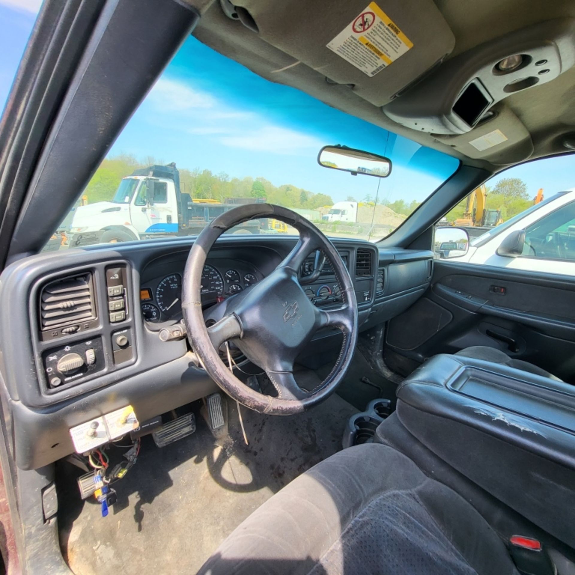 2002 Chevy Silverado pickup w/plow - Image 14 of 19